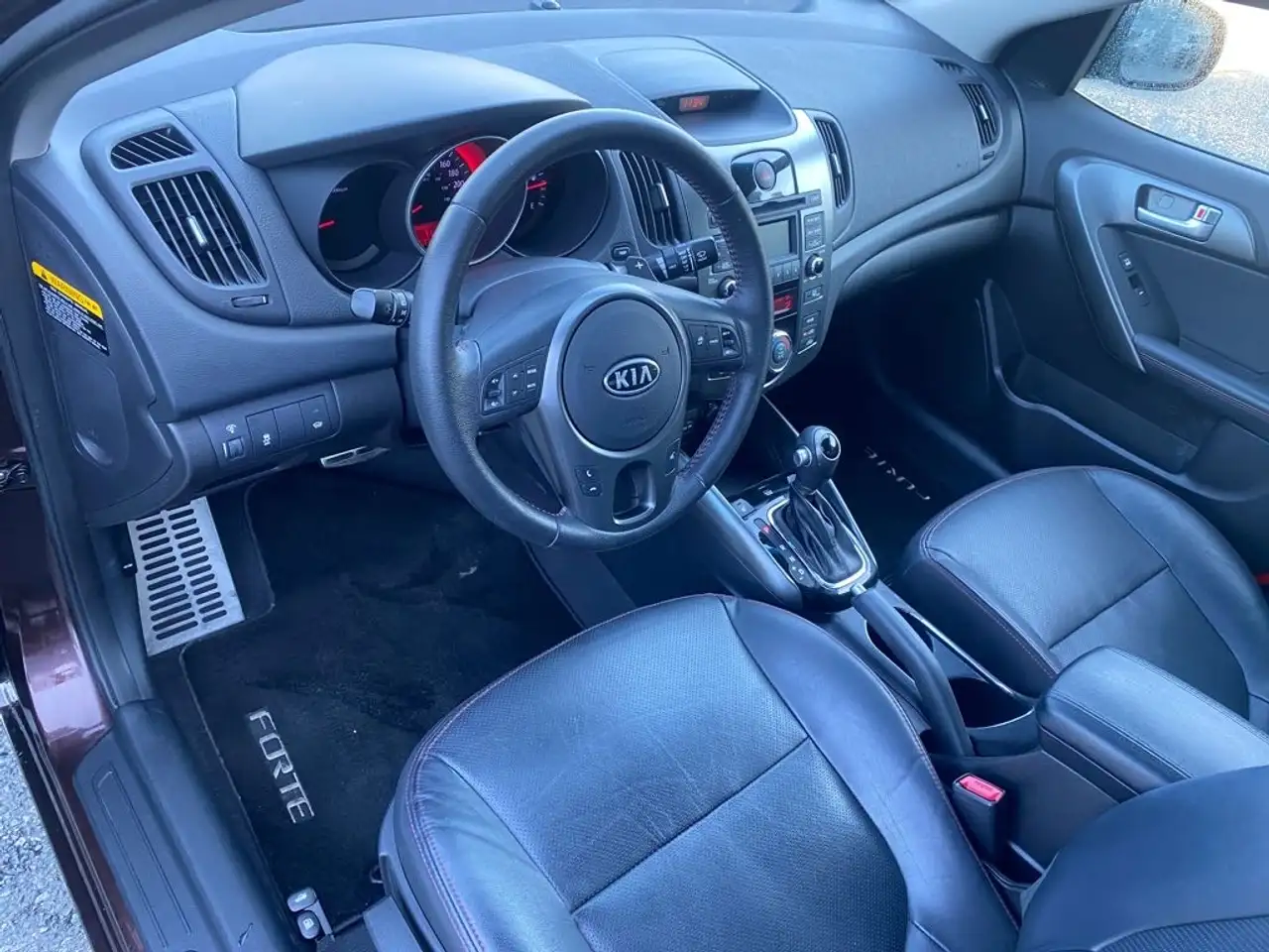 Kia Forte снимка Kia Forte