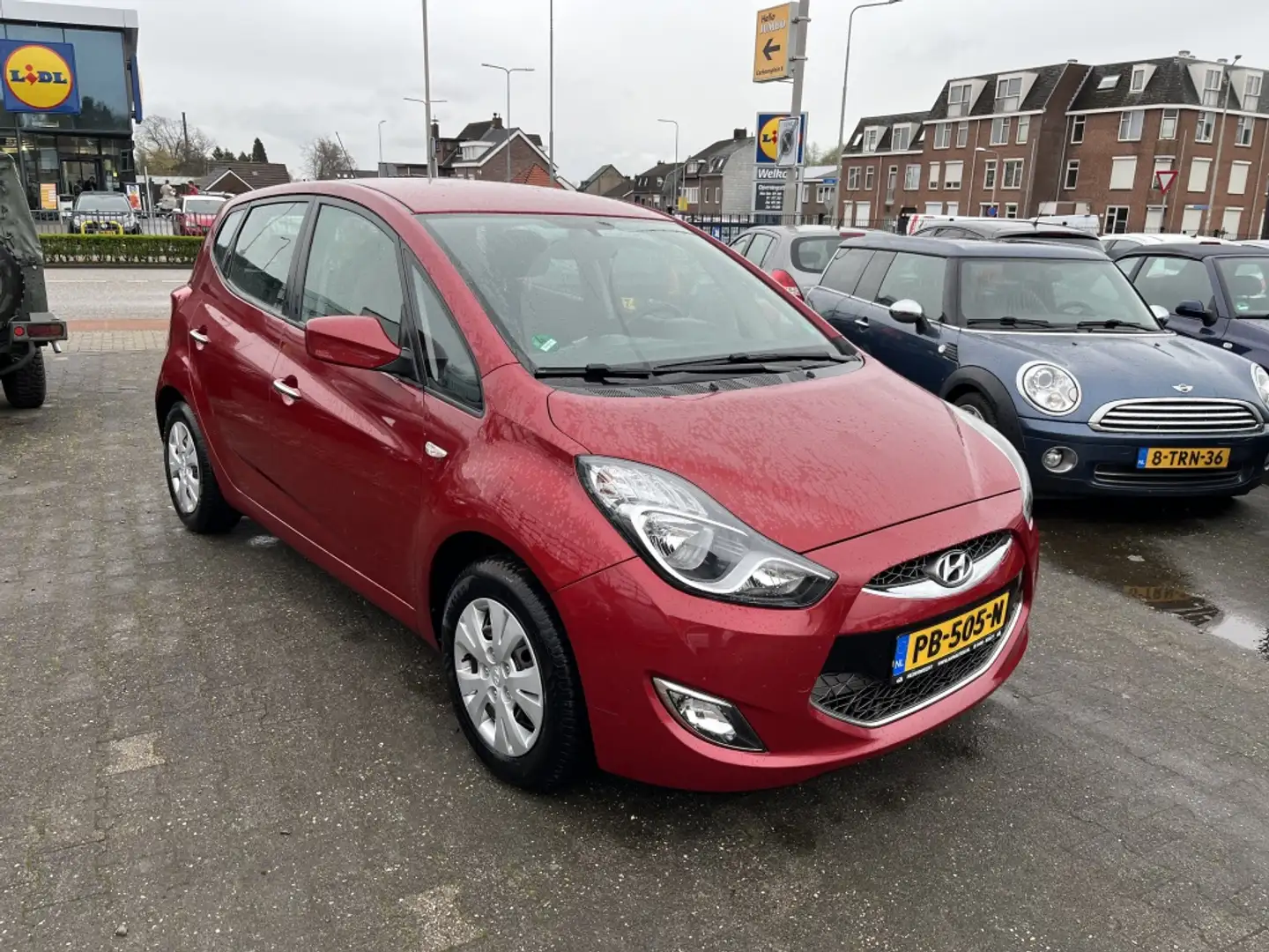 Hyundai iX20 1.6i i-Motion Rojo - 1