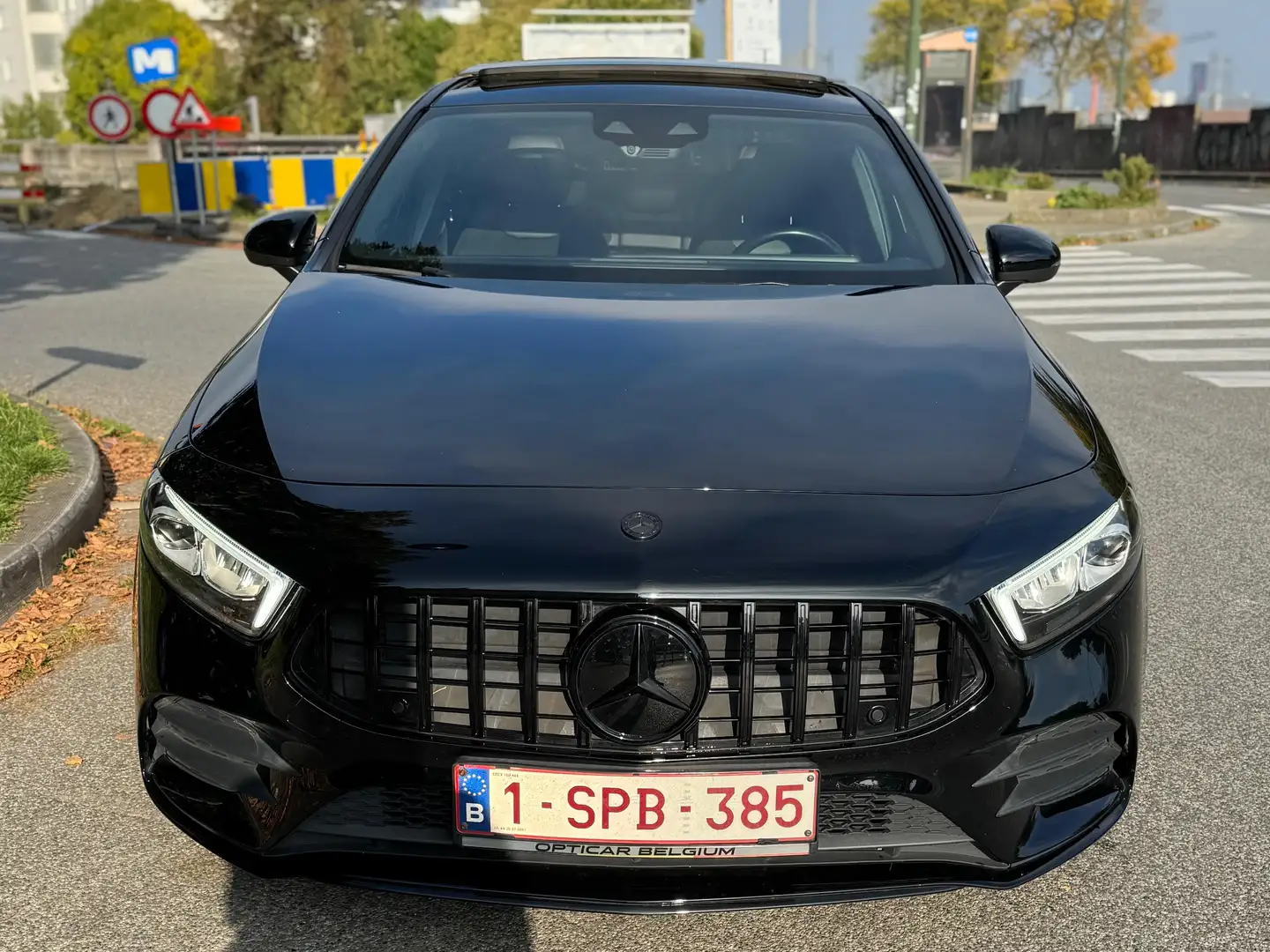 Mercedes-Benz A 200 A 200 d Amg Line Zwart - 2