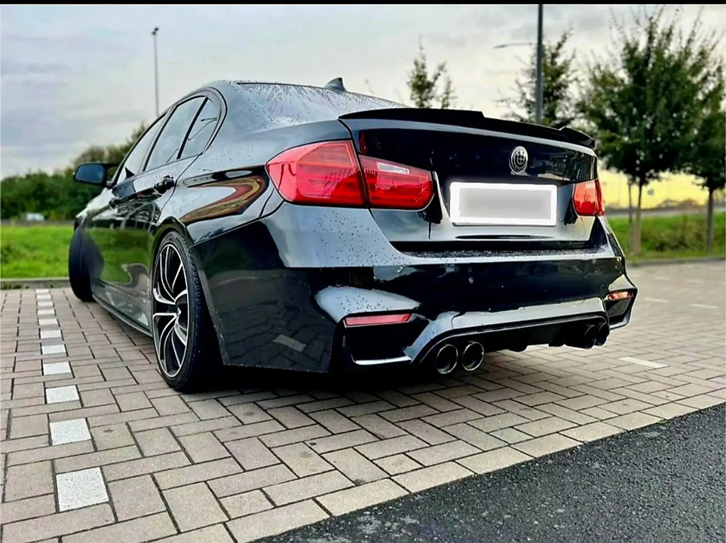 BMW 318 318dA Sport Negro - 2