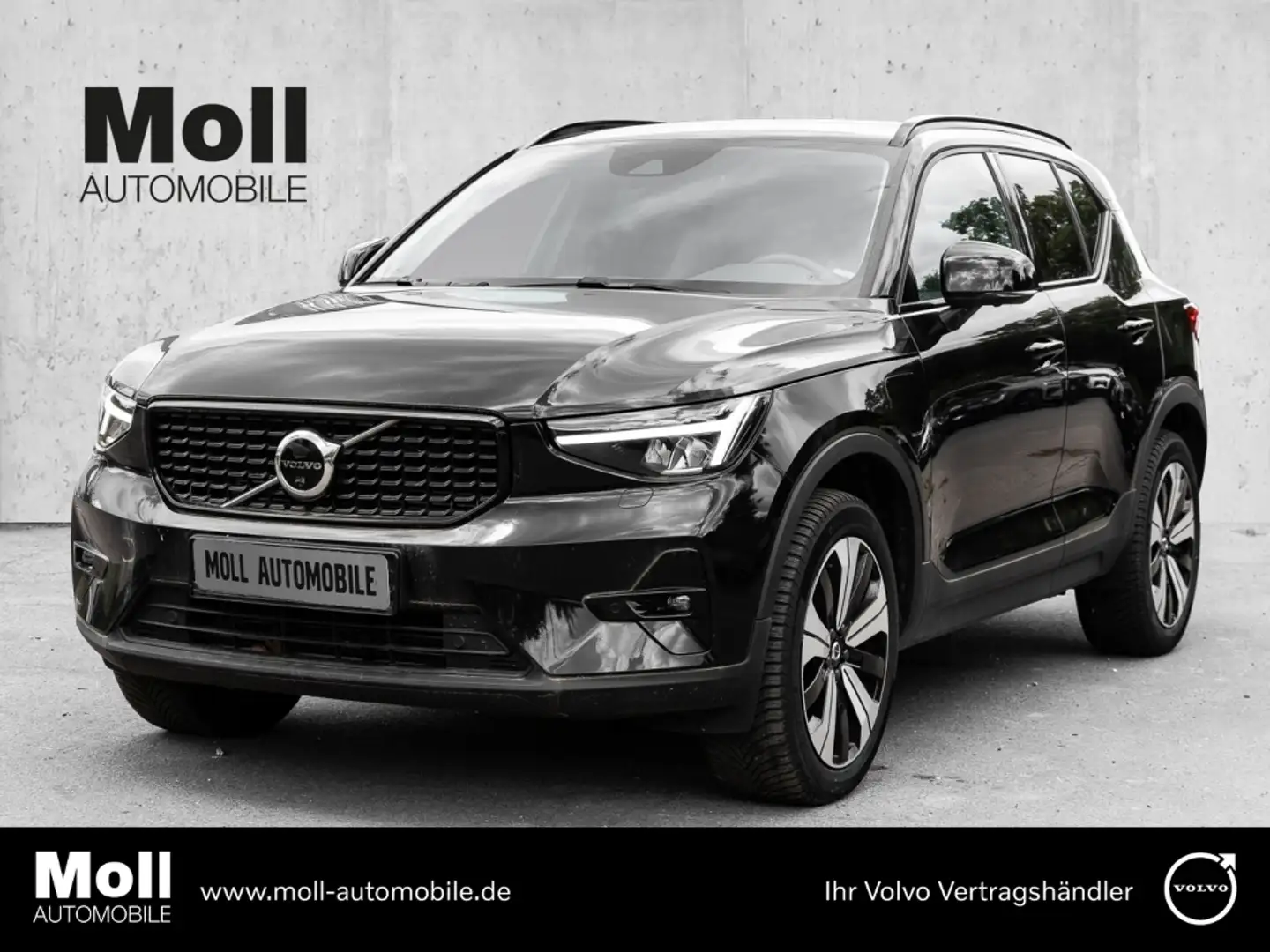 Volvo XC40 Plus Dark Recharge Plug-In Hybrid 2WD T4 Twin Engi Schwarz - 1