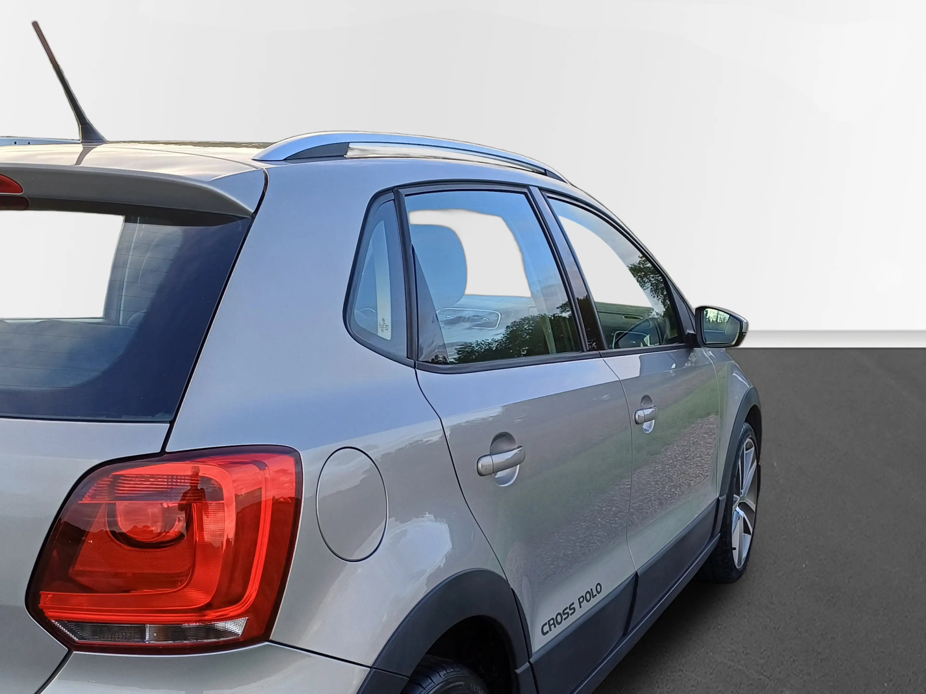 Volkswagen Polo Cross 1.2 TSI /Lage km/Goed onderhouden/Origin. NL/Zuini — photo 14