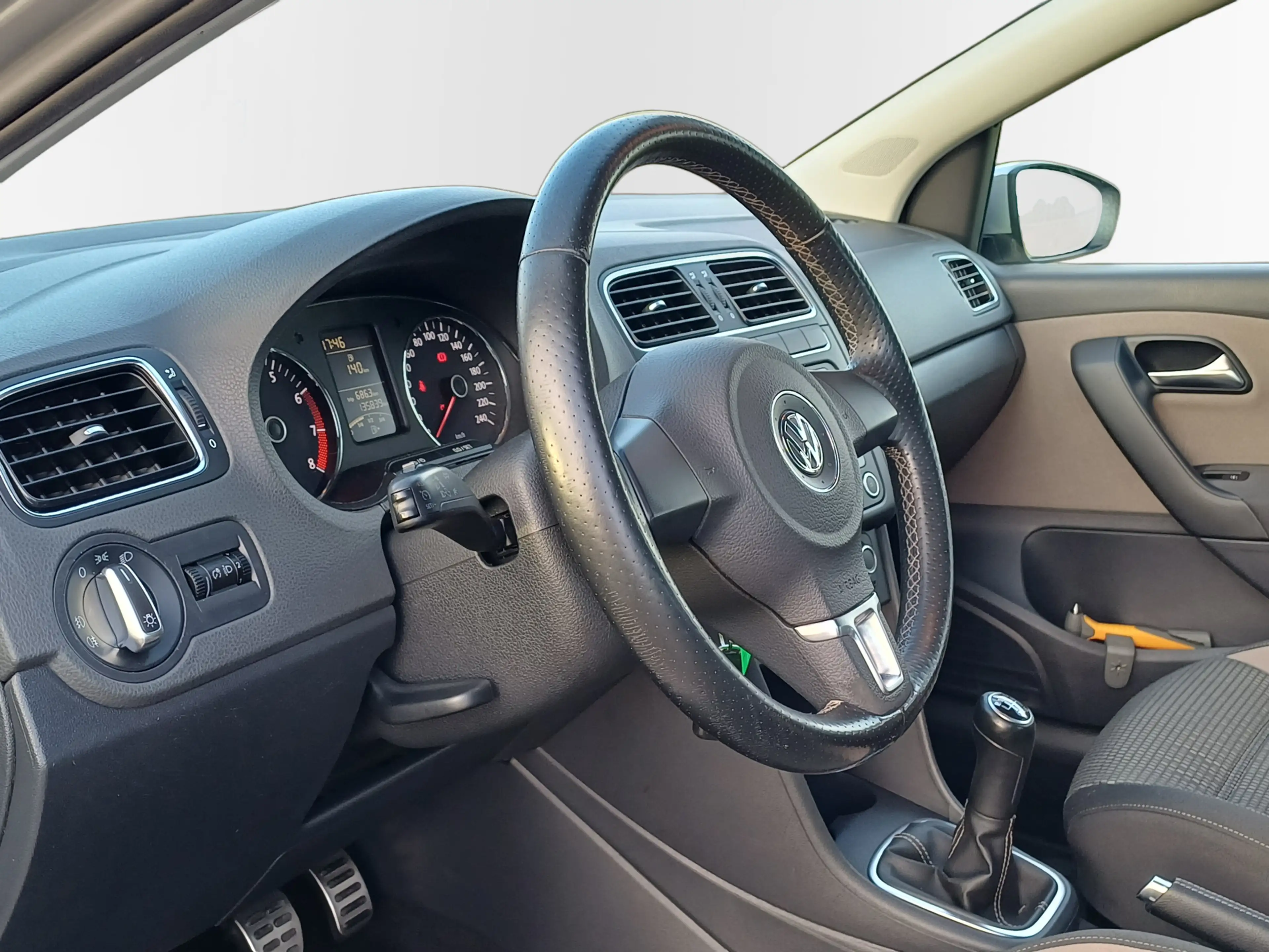 Volkswagen Polo Cross 1.2 TSI /Lage km/Goed onderhouden/Origin. NL/Zuini — photo 18