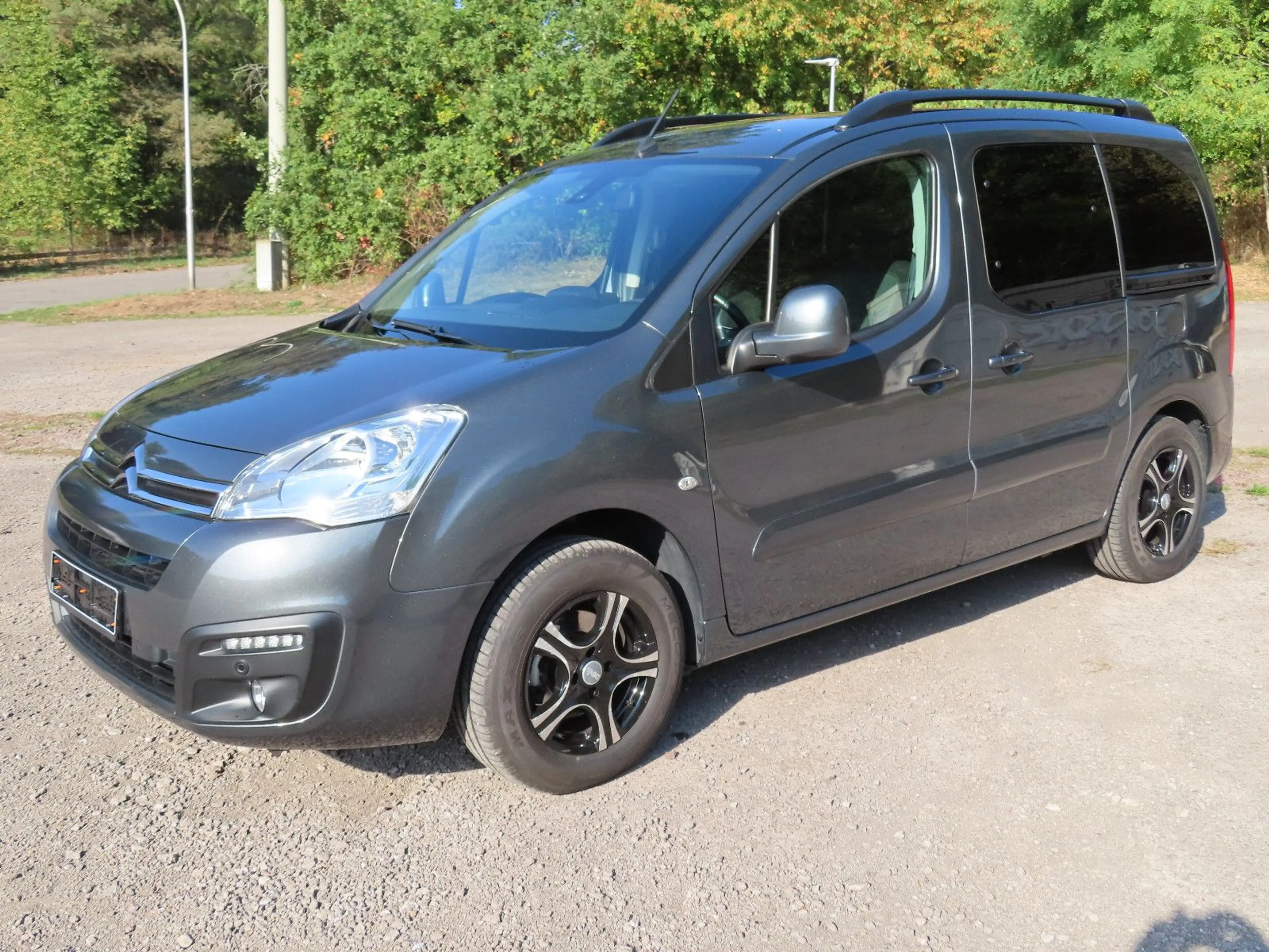 Citroen Berlingo 1.6 HDi Aut, Navi, Kamera, AHK, SHZ