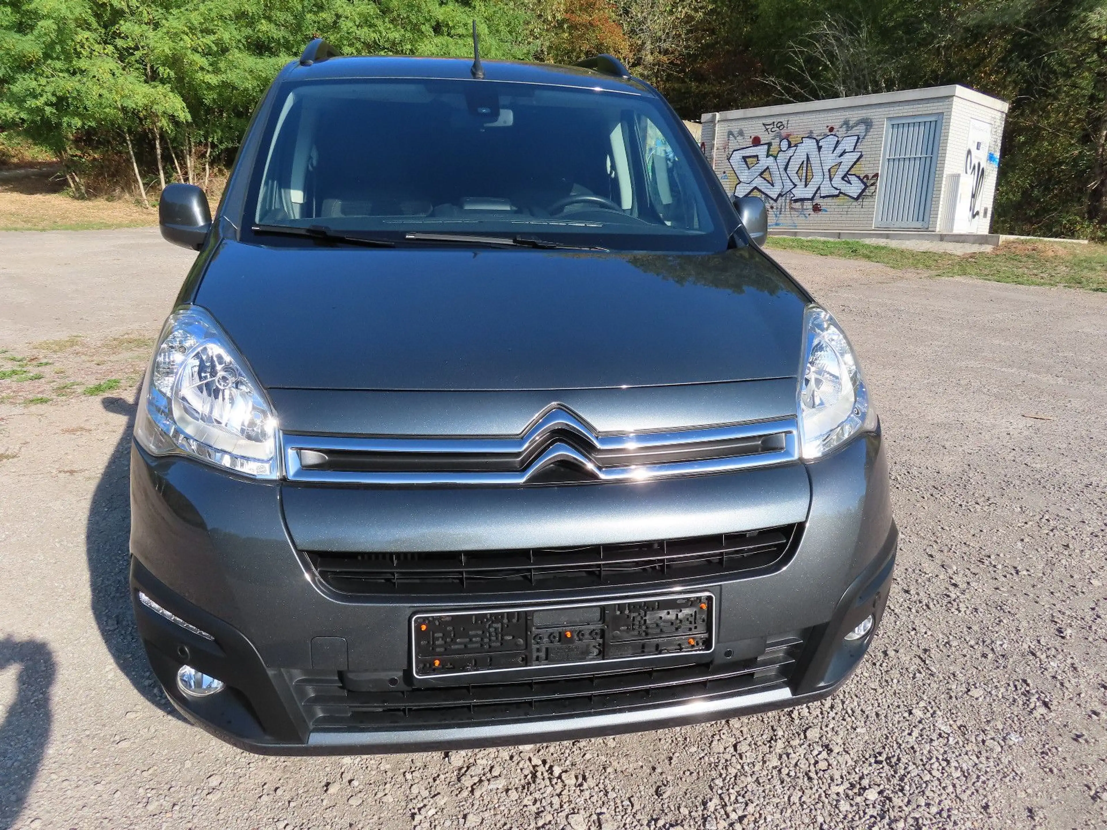 Citroen Berlingo 1.6 HDi Aut, Navi, Kamera, AHK, SHZ — photo 8