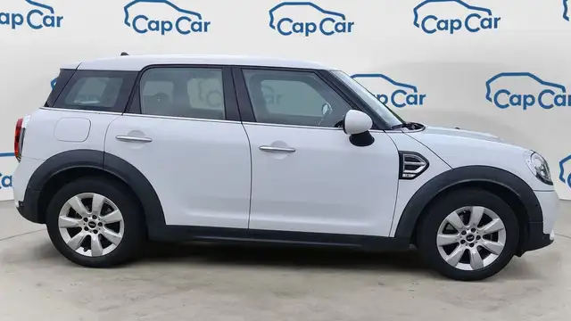 Mini Cooper view 4