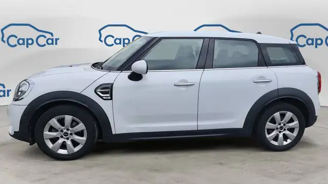 Mini Cooper view 2