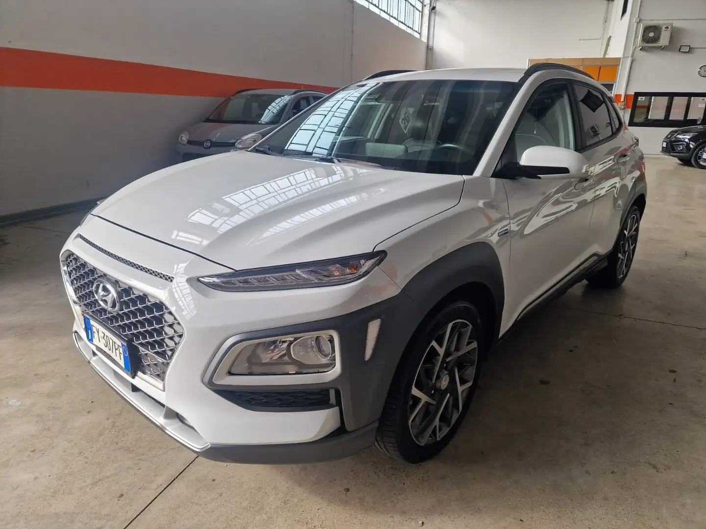 Hyundai KONA Kona I 2017 1.6 hev Exellence Premium Pack 2wd dct Bianco - 2
