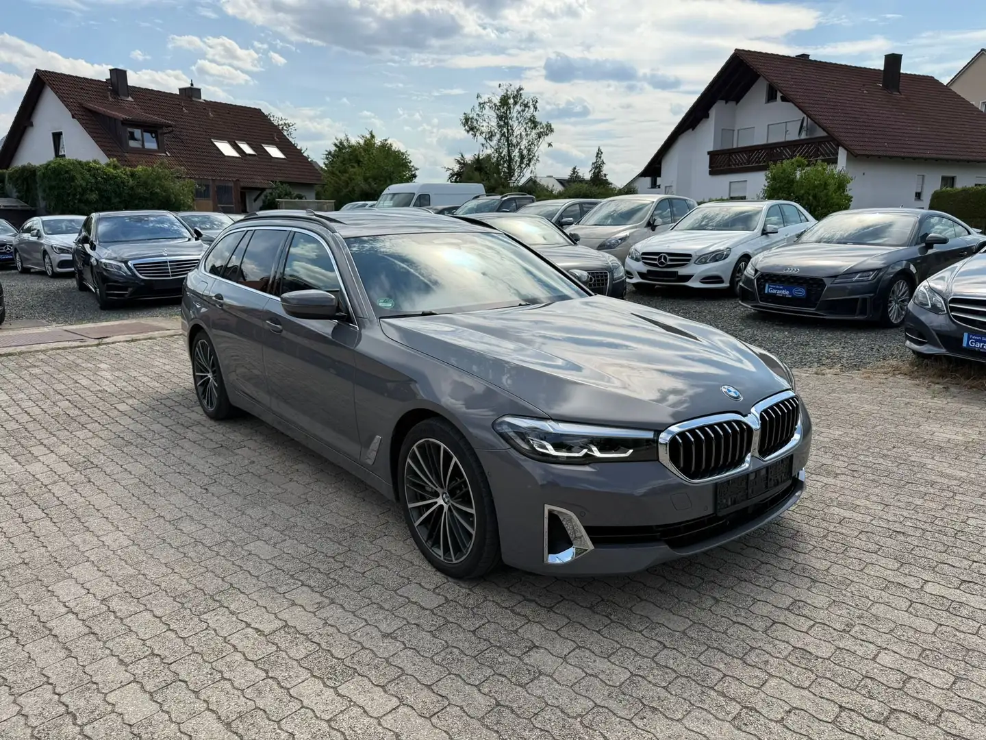 BMW 530 530 d xDrive Luxury Line Panora Standhetzun Gris - 2