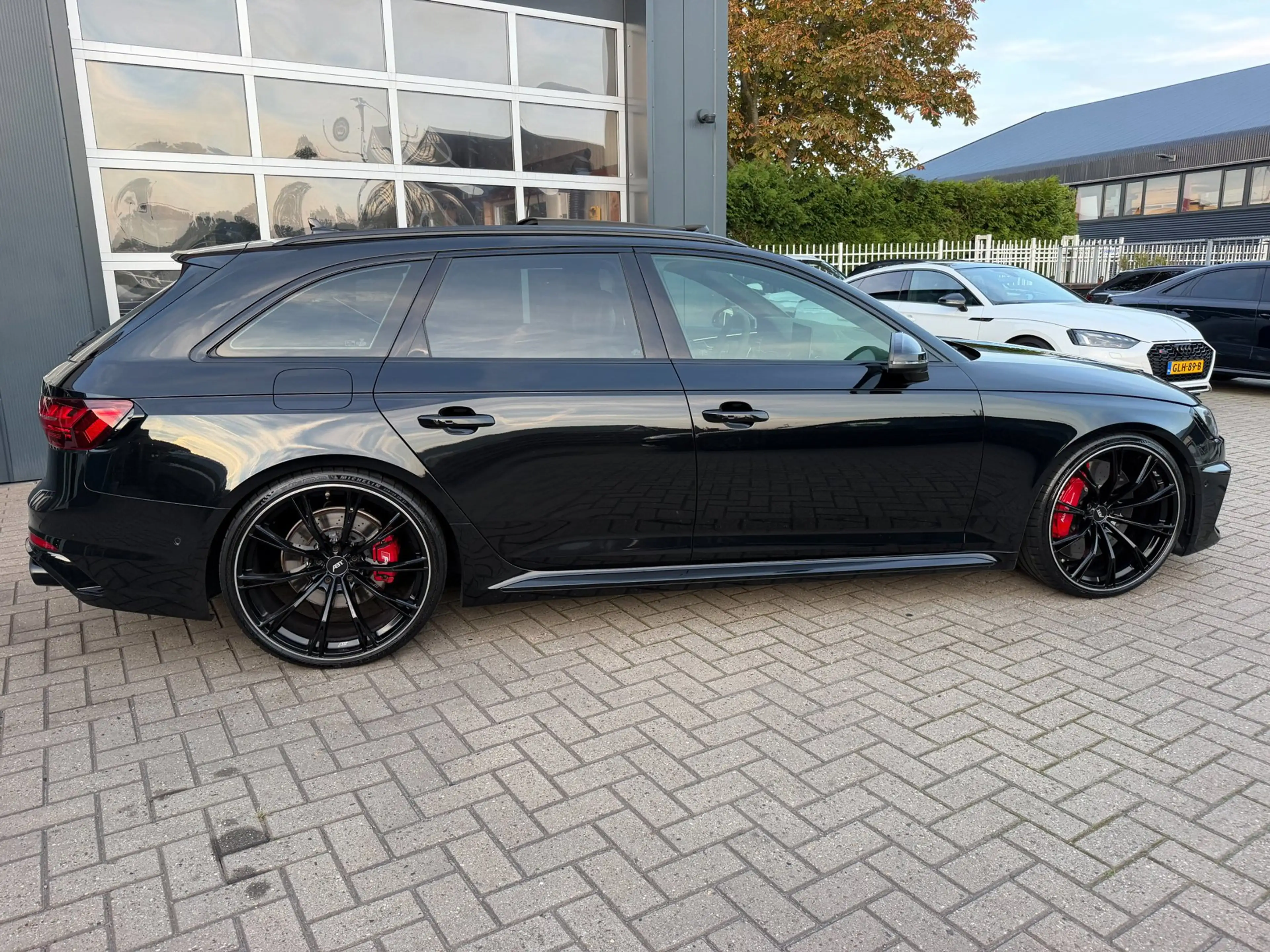 Audi RS4 A4 Avant 2.9 TFSI quattro / Pano / Keramisch / ABT — photo 8