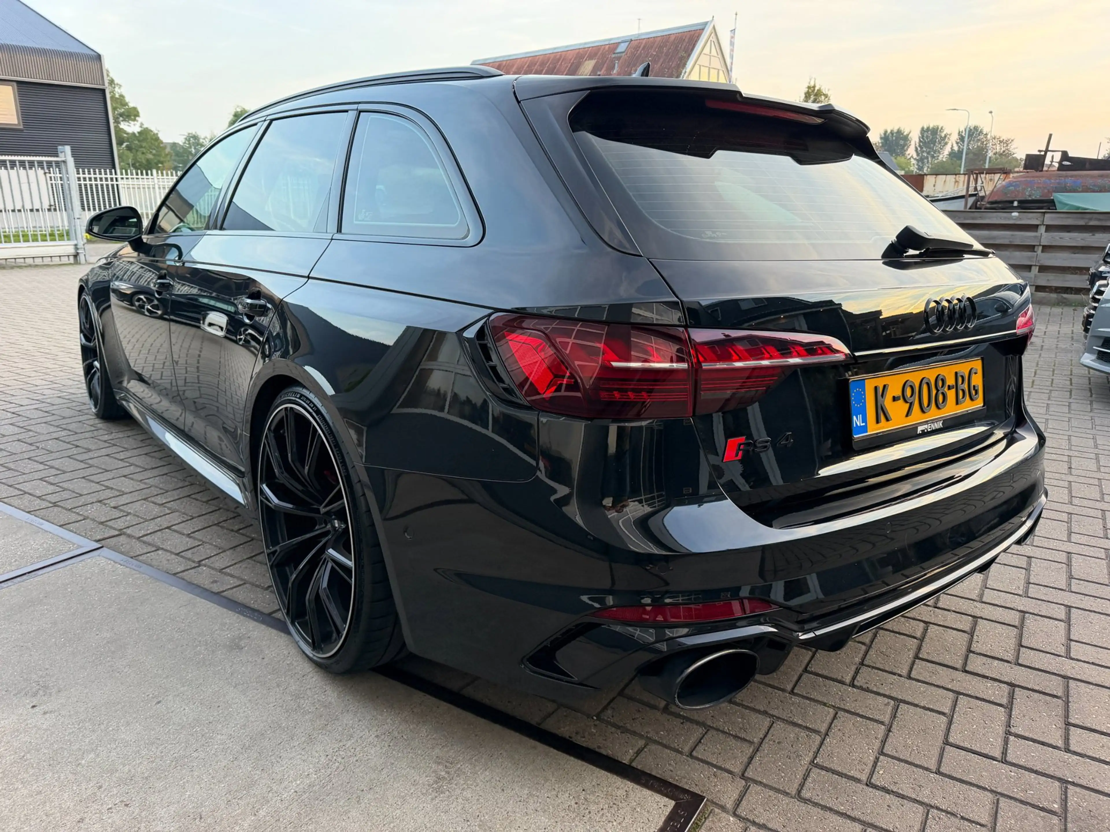 Audi RS4 A4 Avant 2.9 TFSI quattro / Pano / Keramisch / ABT — photo 14
