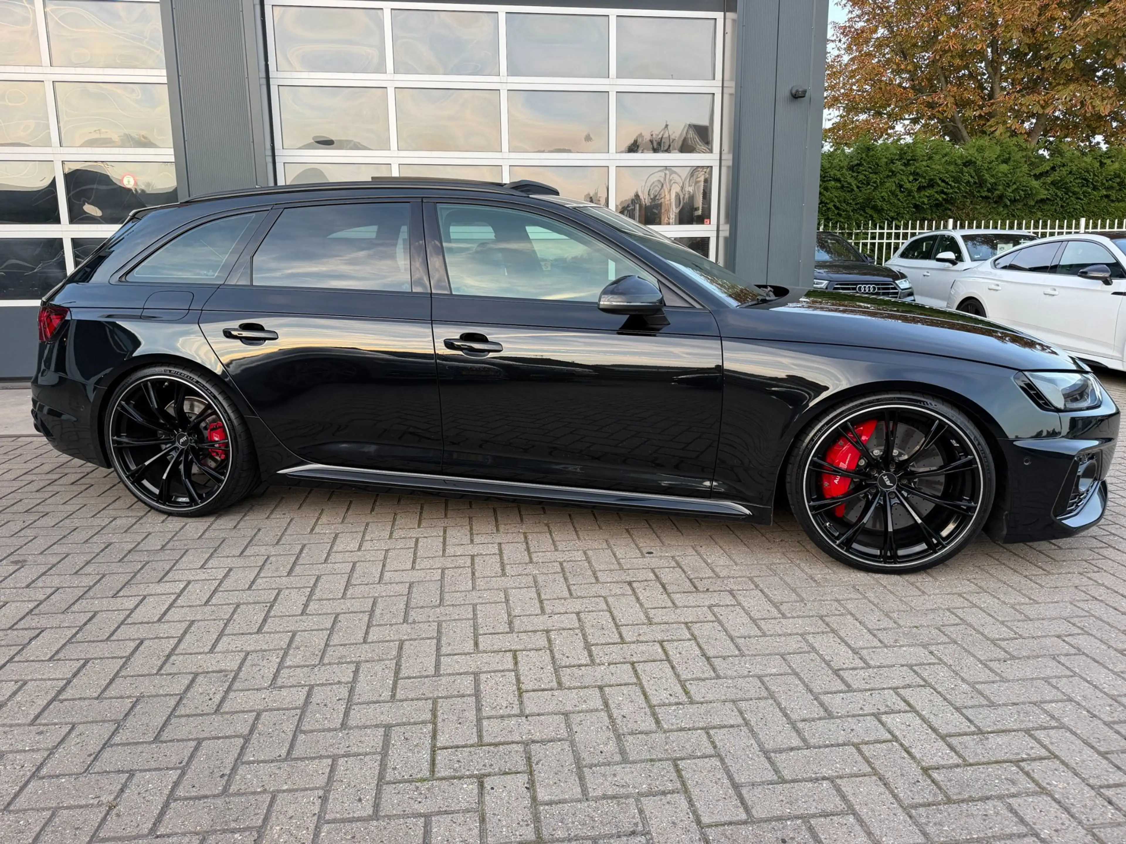 Audi RS4 A4 Avant 2.9 TFSI quattro / Pano / Keramisch / ABT — photo 7