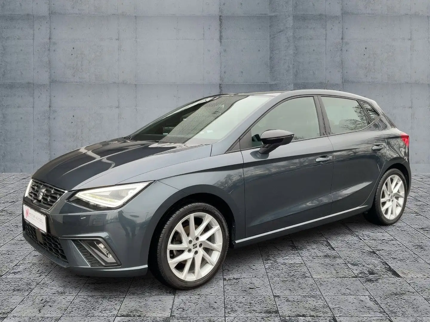 SEAT Ibiza 1.0TSI FR Voll-LED+APP+SHZ+PDC+GRA+DAB+MFA Grau - 2