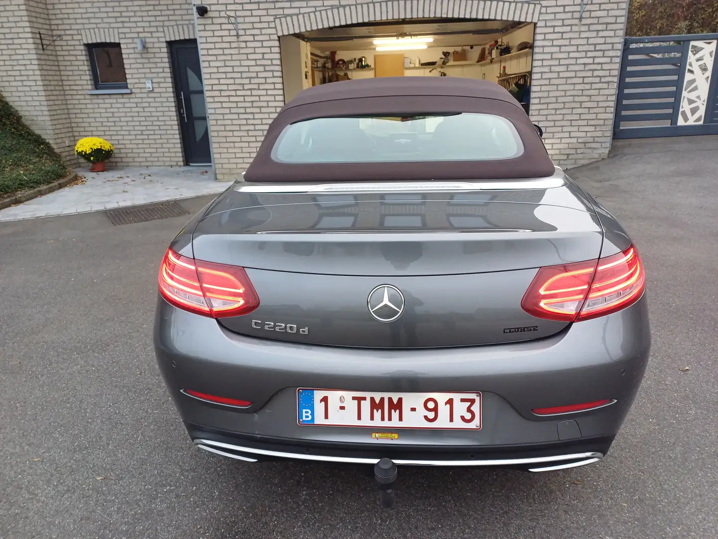 Mercedes-Benz C 220 Cabriolet C 220 d 4-Matic Grijs - 1