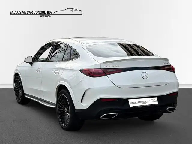 Mercedes-Benz GLC view 4
