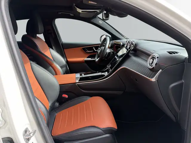 Mercedes-Benz GLC view 9
