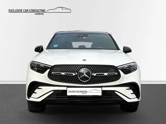 Mercedes-Benz GLC view 2