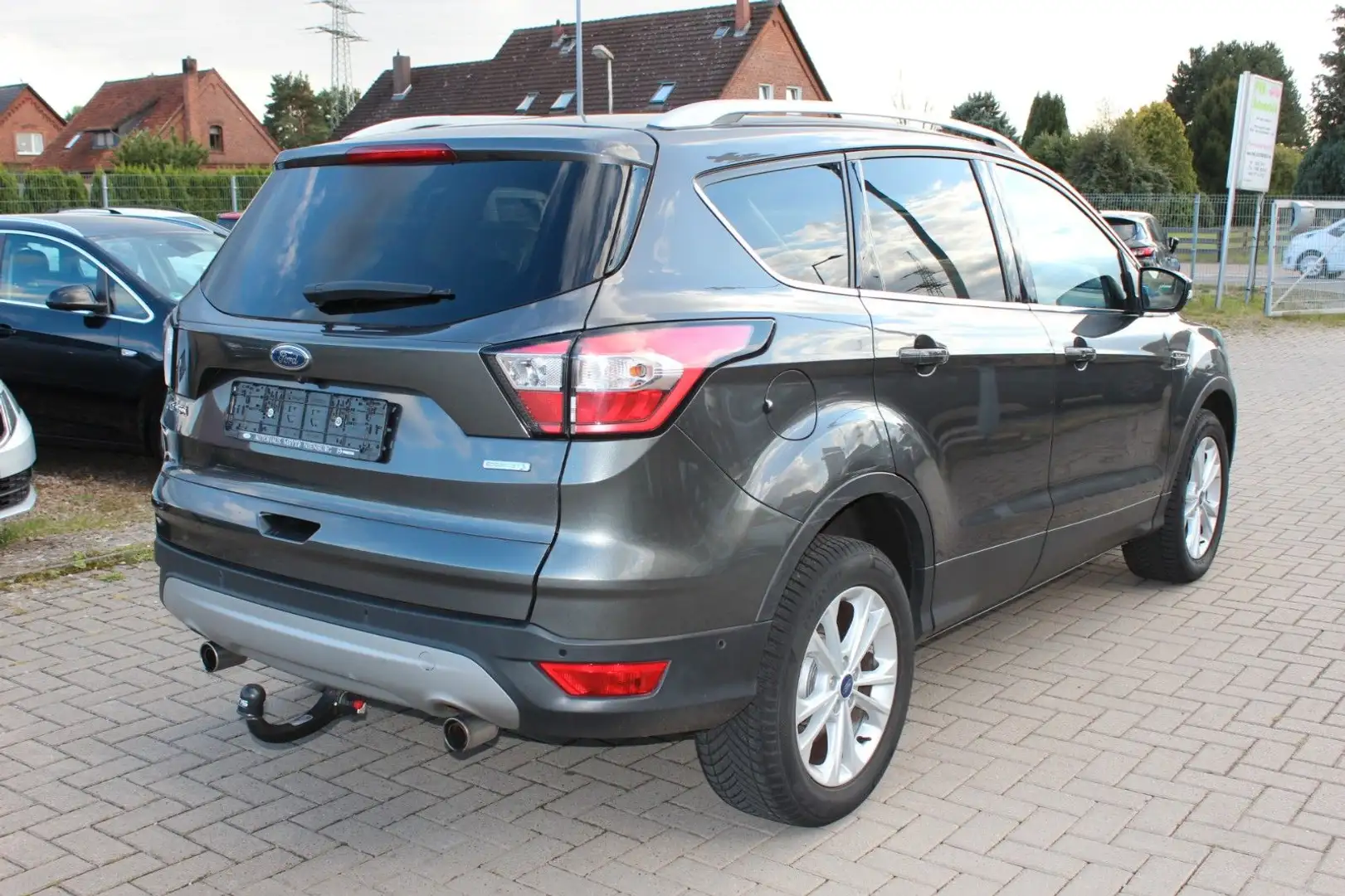 Ford Kuga 1.5 Titanium Xenon Kamera PDC AHK Gris - 2