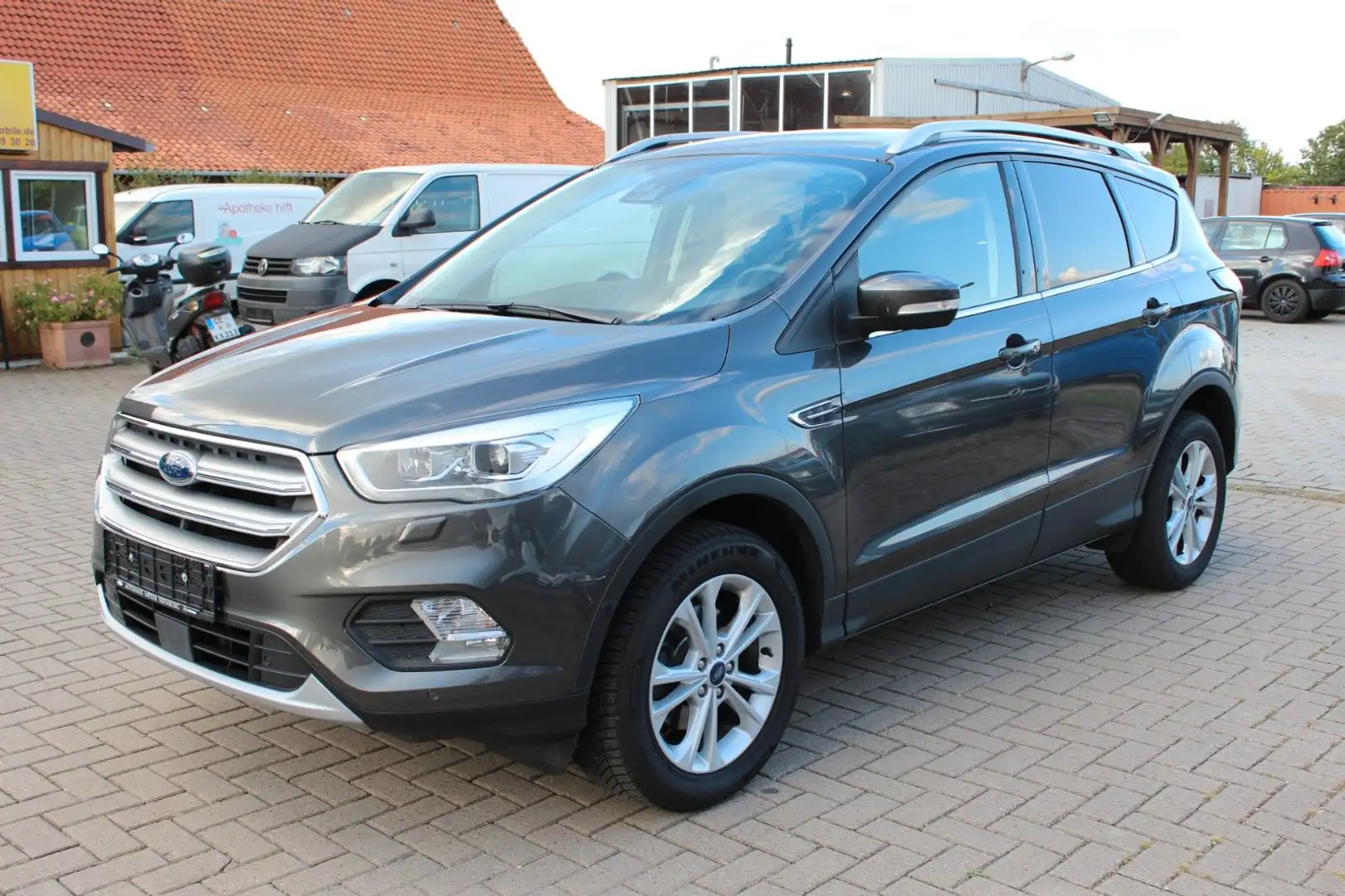 Ford Kuga 1.5 Titanium Xenon Kamera PDC AHK Gris - 1