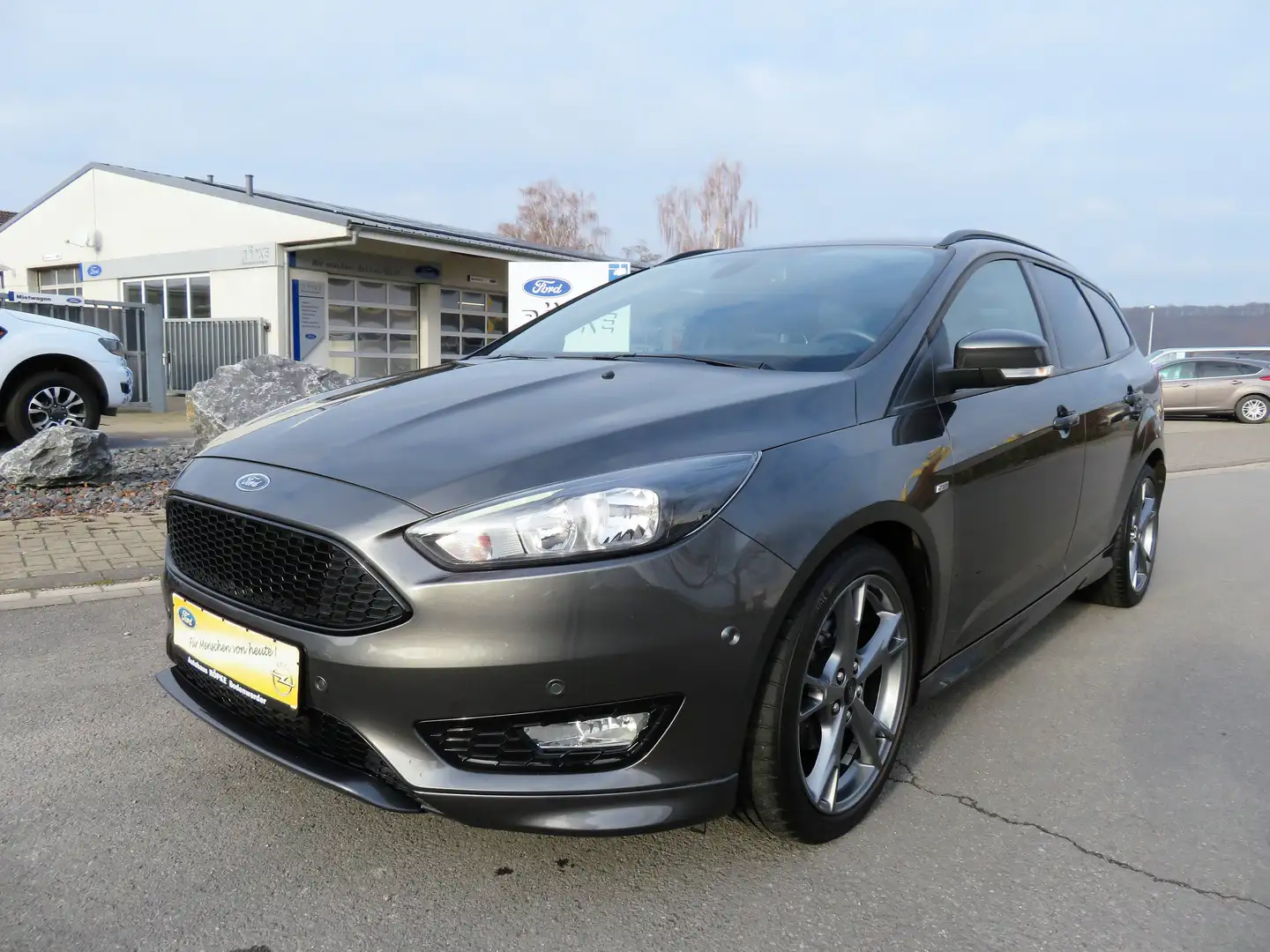 Ford Focus Turnier ST-Line *Navi*BLIS*Klimaautom.*Winter*PDC* Gris - 1
