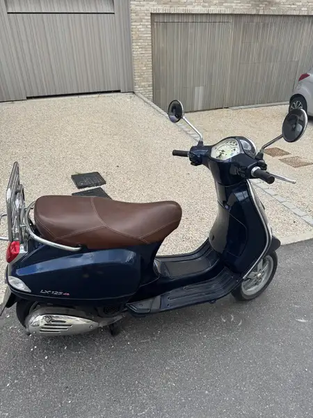 Vespa LX 125 - foto 5