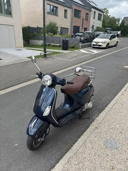Vespa LX 125 - foto 2