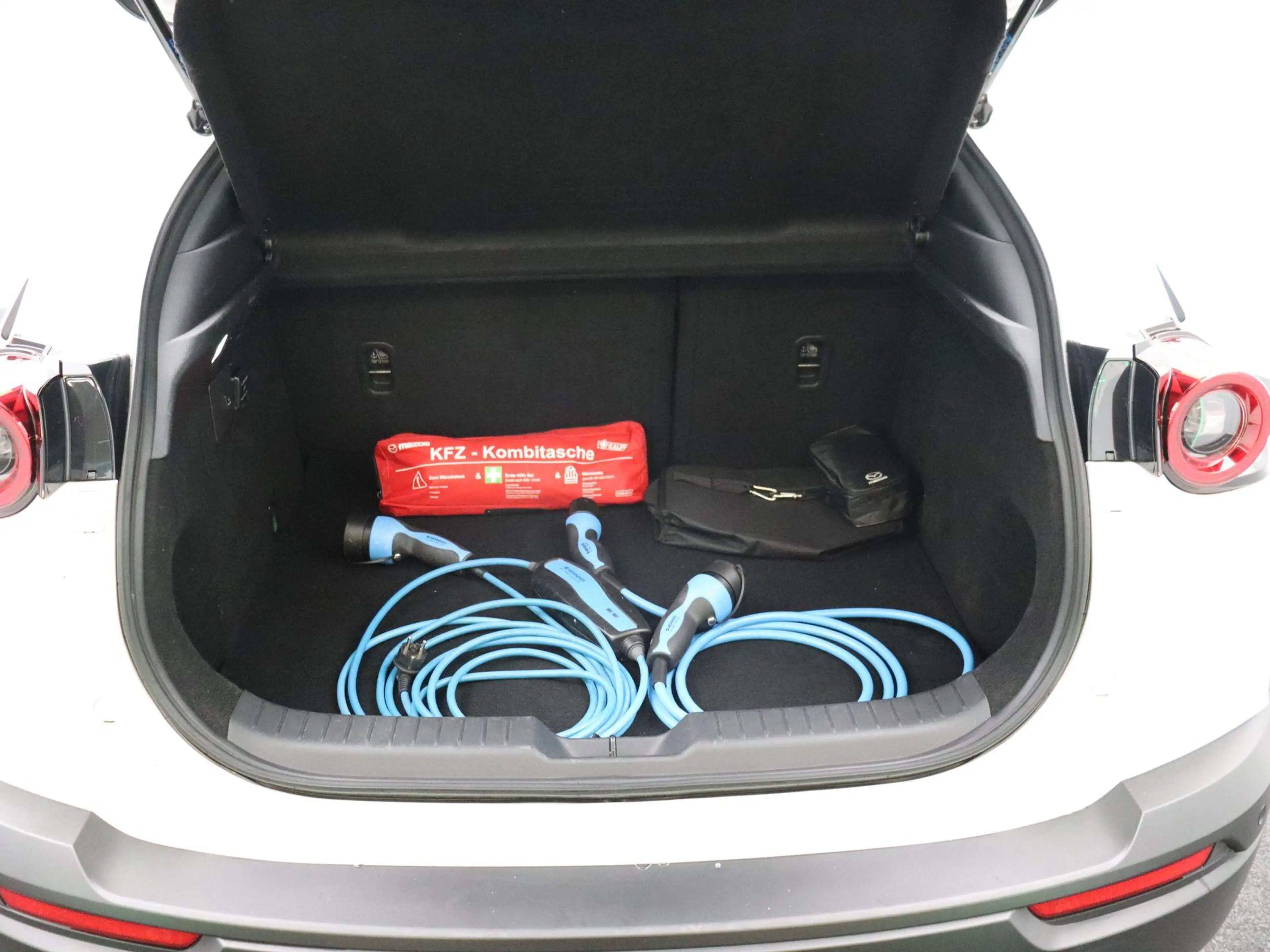Mazda MX-30 e-SKYACTIV R-EV 166 pk Makoto — photo 15