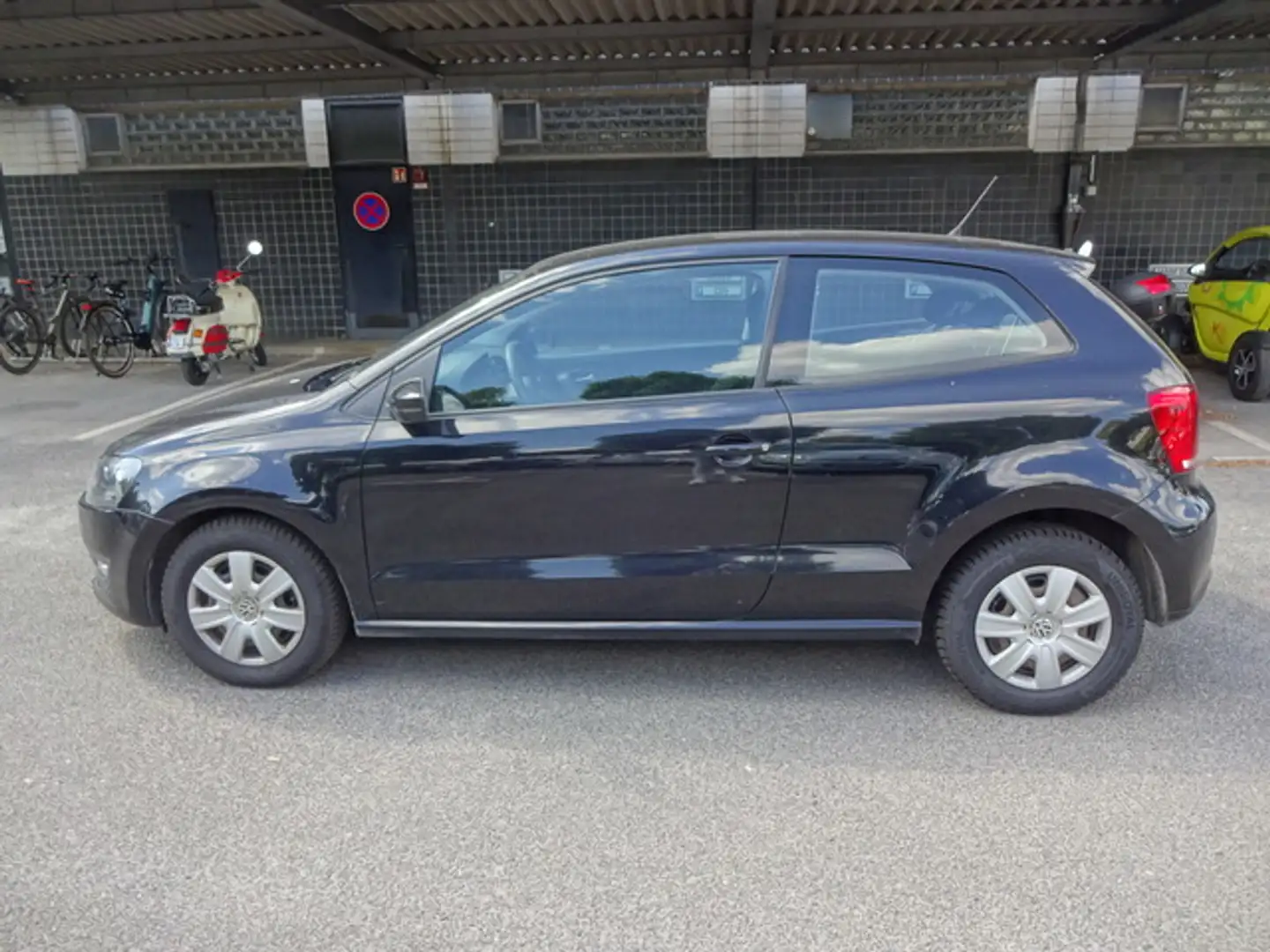Volkswagen Polo / KLIMA Trendline Noir - 1