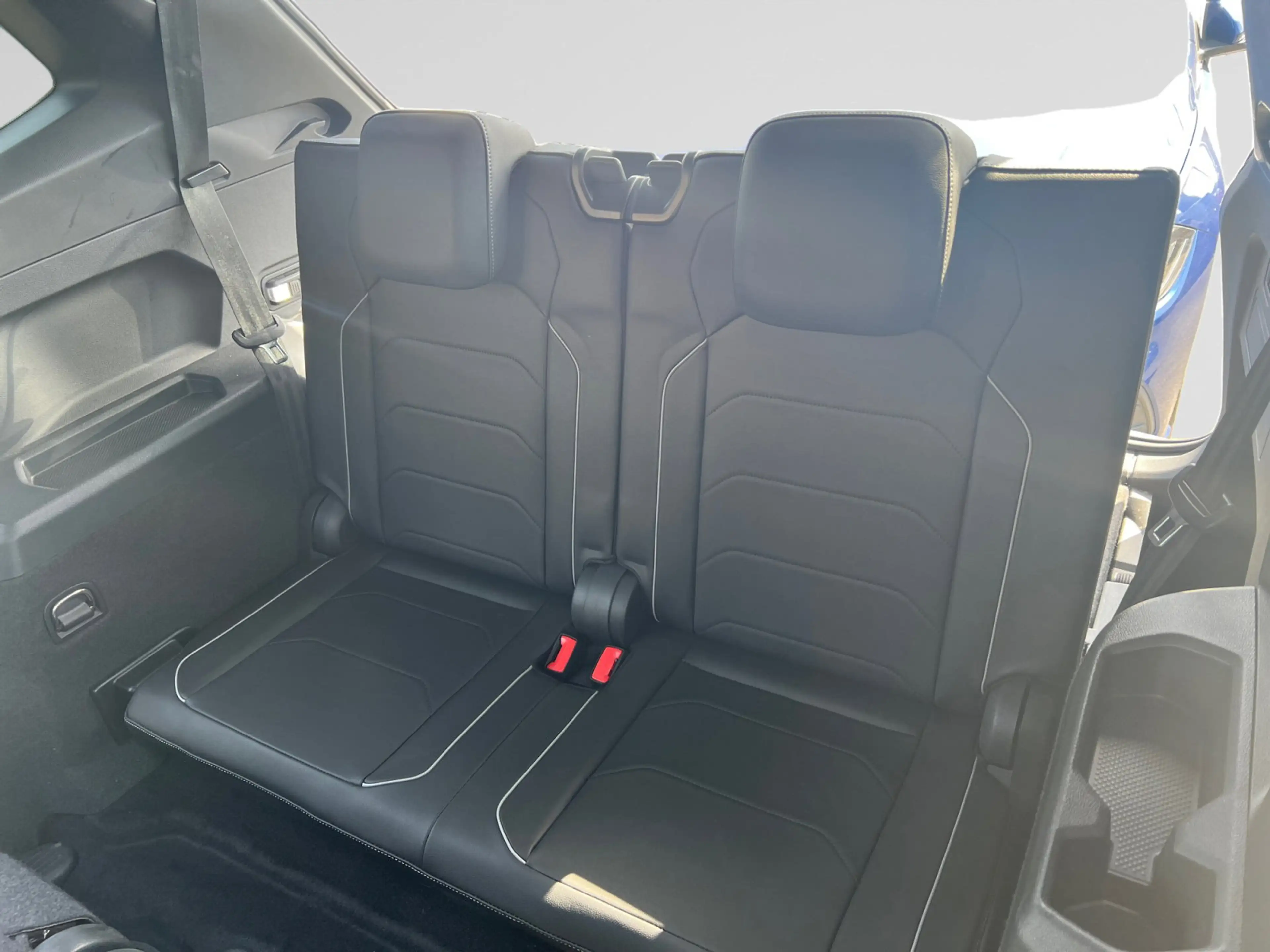 Volkswagen Tiguan Allspace R-Line Business Premium 1.5 TSI 110 kW (150 ch) 7 vitesses DSG — photo 13