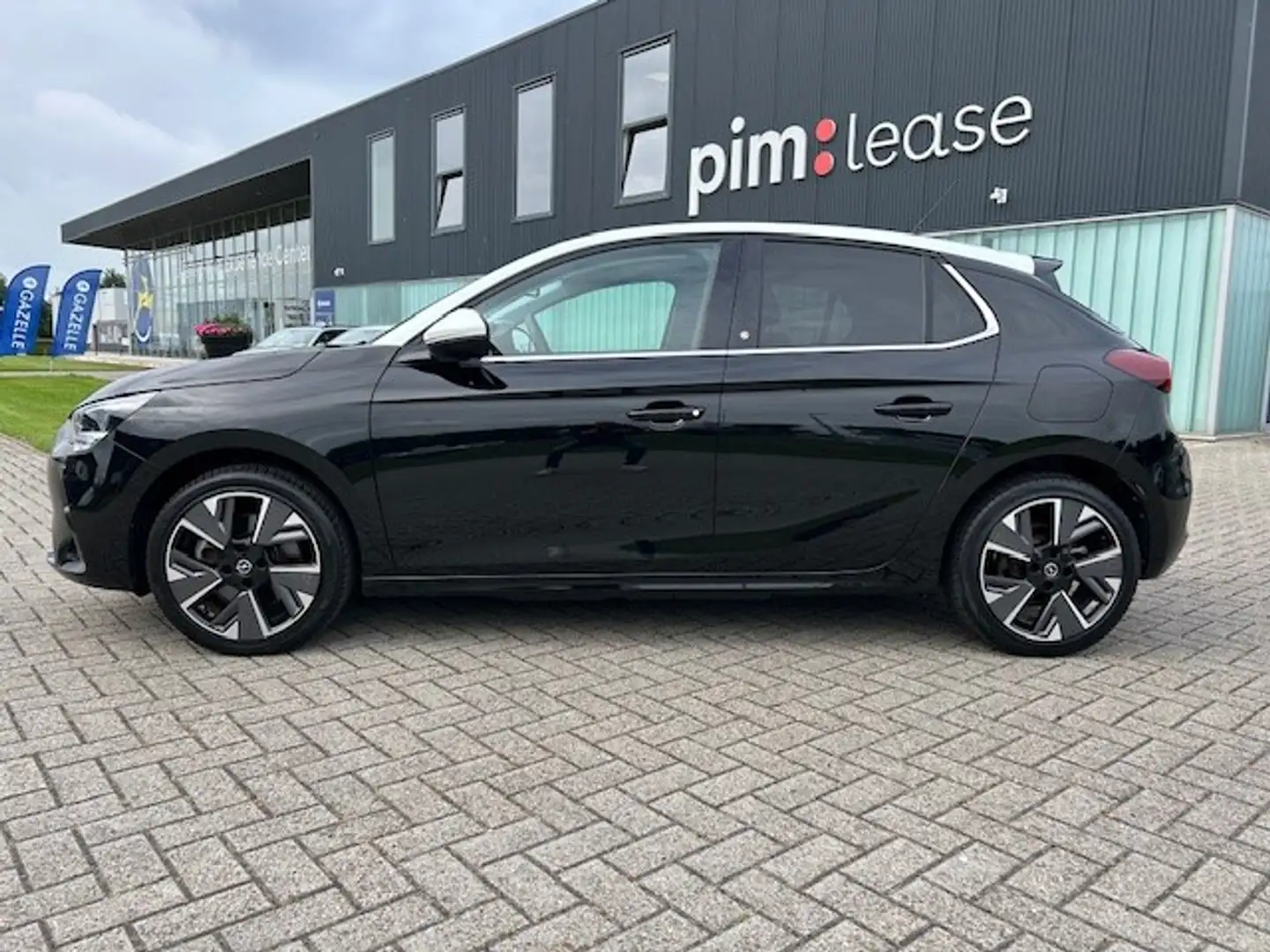 Opel Corsa-e Elegance 3-fase 50 kWh Zwart - 2