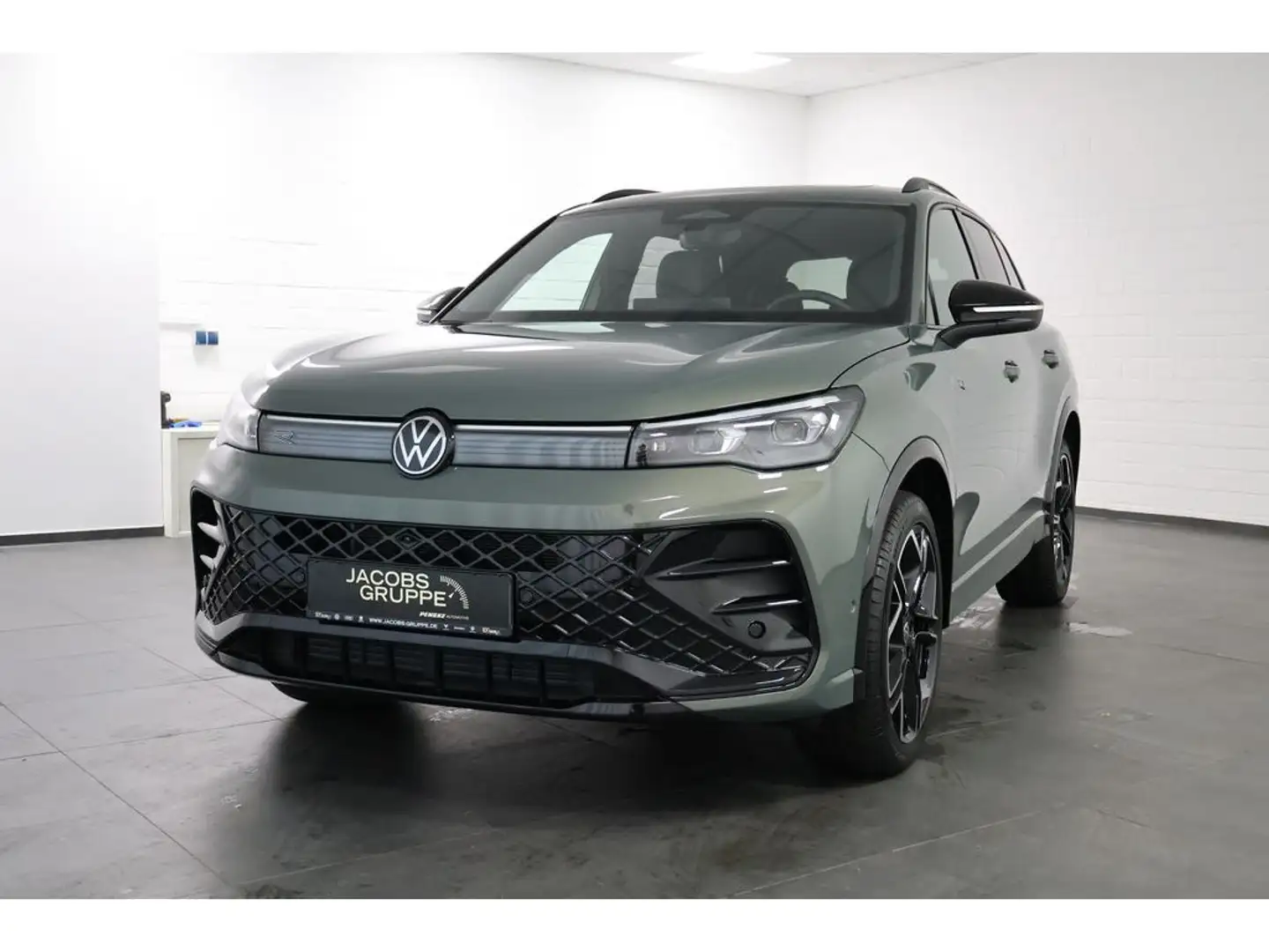 Volkswagen Tiguan 2.0 TDI 4M R-Line "Black Style" DSG,Na Grün - 2