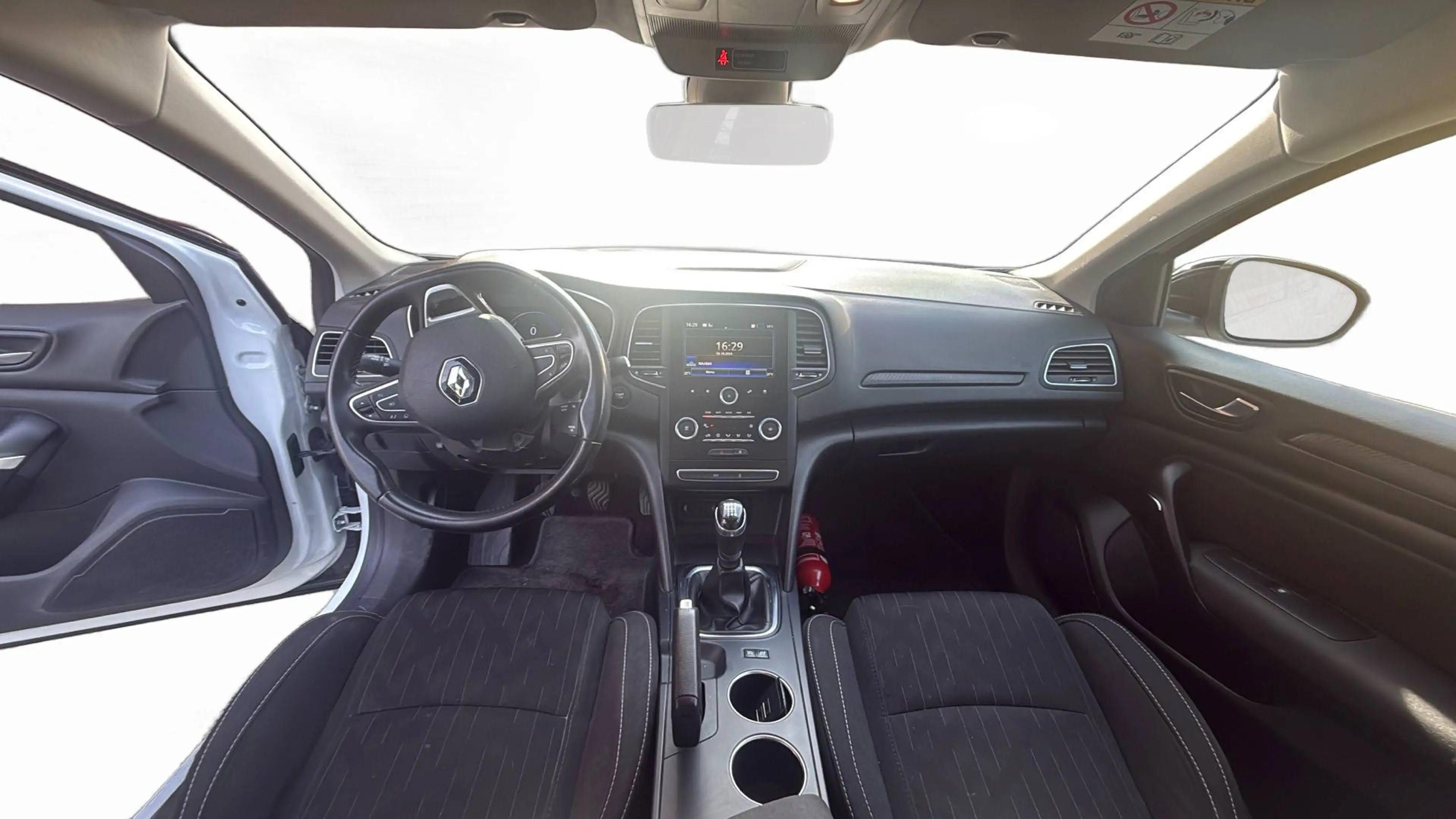 Renault Megane Mégane SW 1.5 Blue dCi Limited — photo 14
