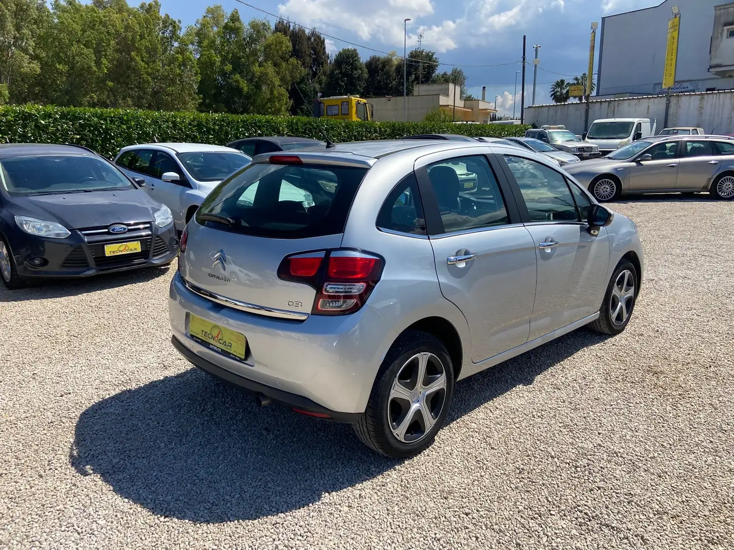 Citroen C3 C3 II 1.6 bluehdi 75cv Gris - 2