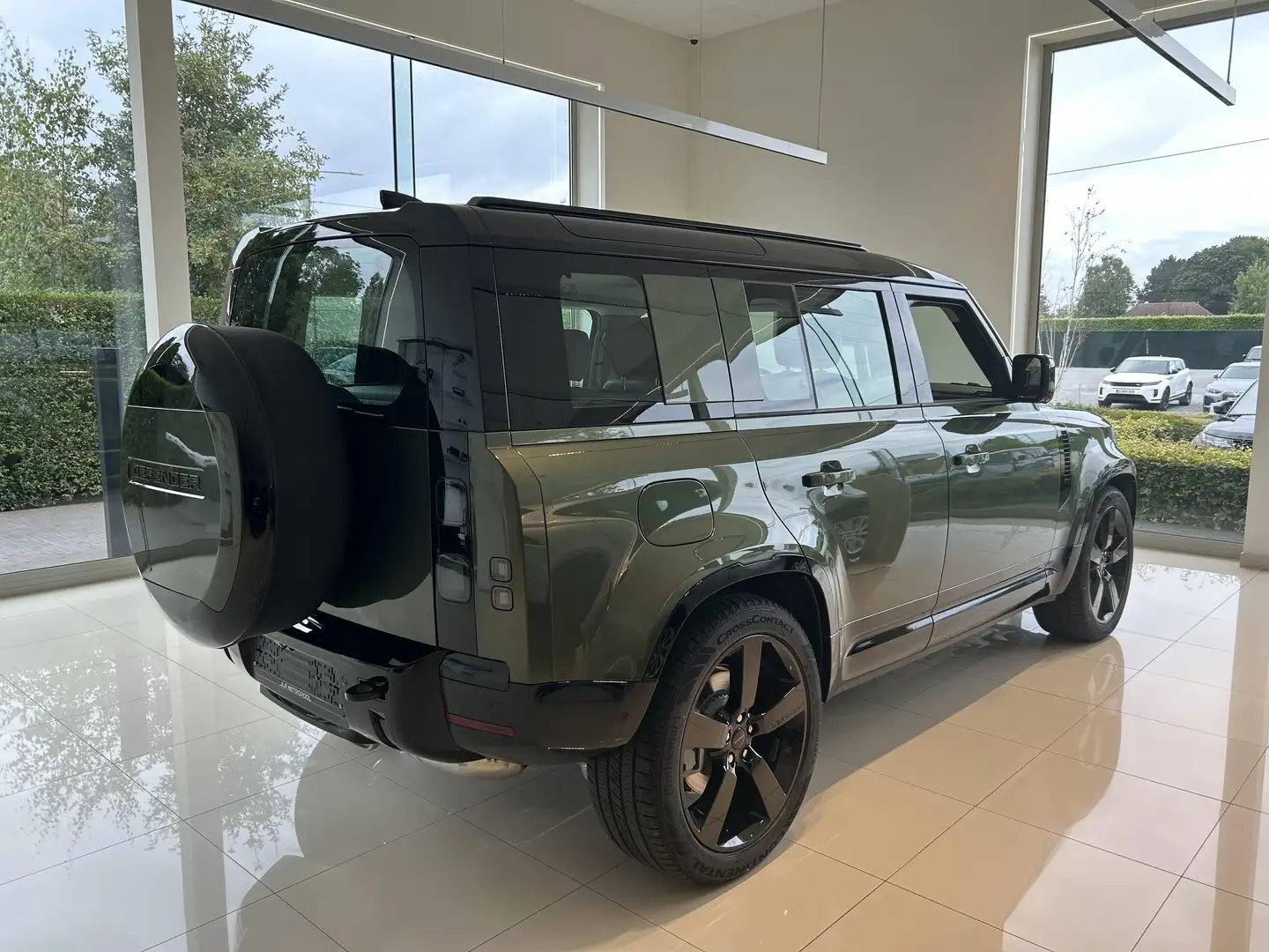 Land Rover Defender D350 X-Dynamic HSE Vert - 2