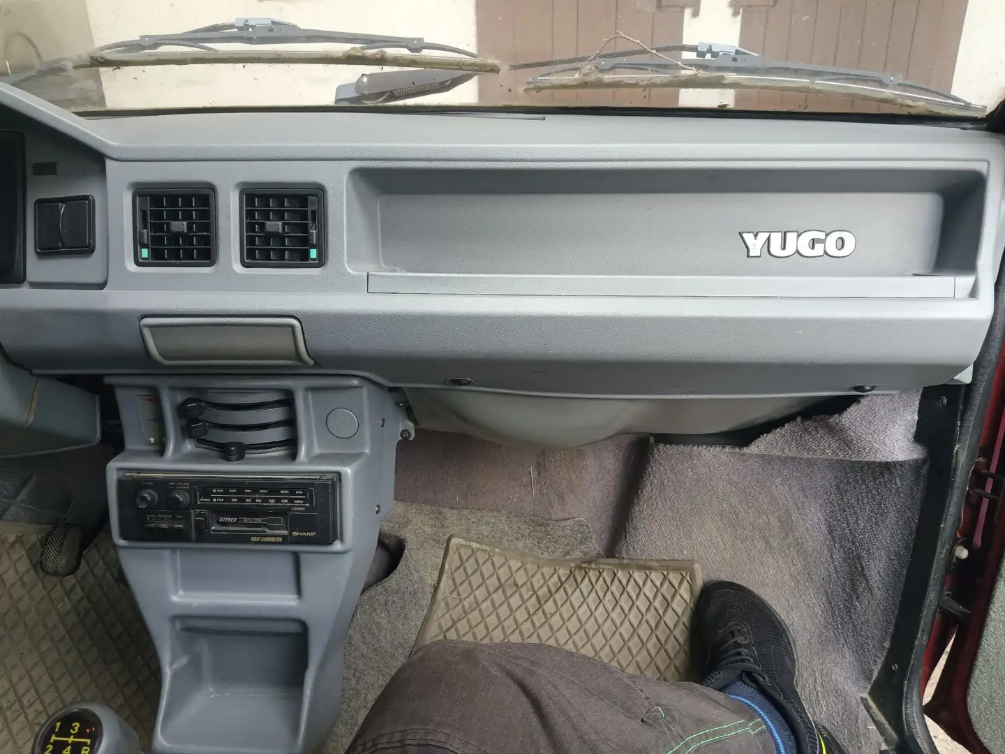 Zastava Yugo - 1