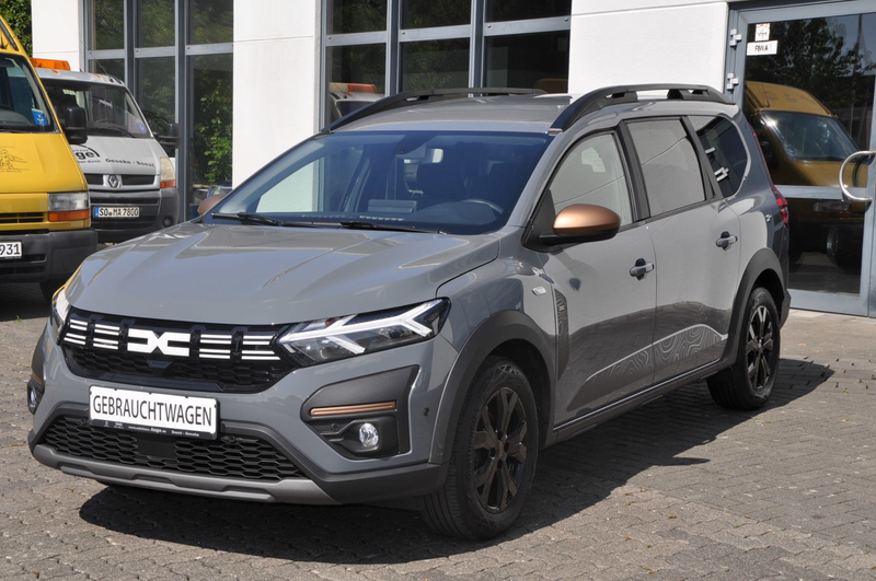 Dacia Jogger 1.0 TCe 100 ECO-G Extreme+ *PDC*NAVI*SHZ* — photo 2