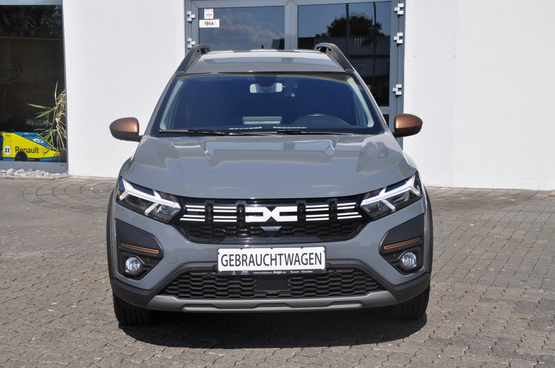 Dacia Jogger 1.0 TCe 100 ECO-G Extreme+ *PDC*NAVI*SHZ* — photo 3
