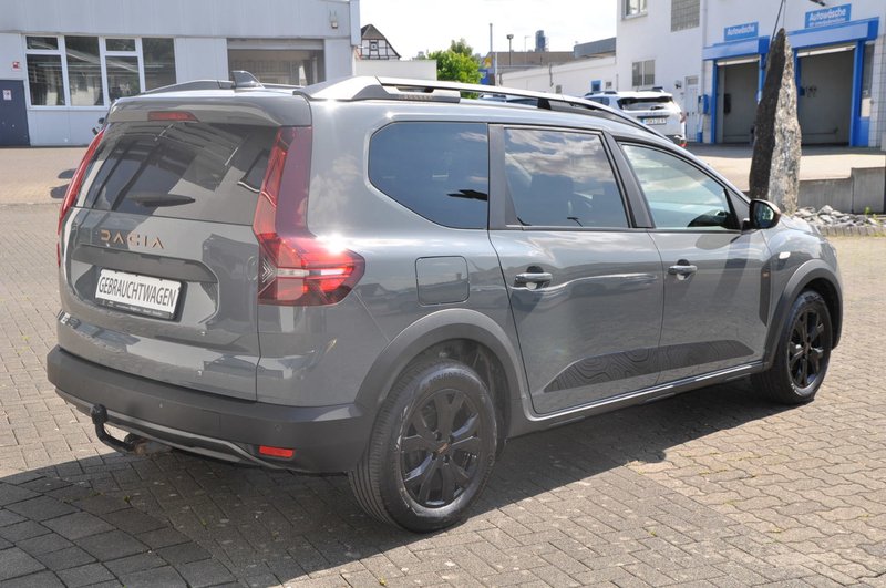 Dacia Jogger 1.0 TCe 100 ECO-G Extreme+ *PDC*NAVI*SHZ* — photo 6