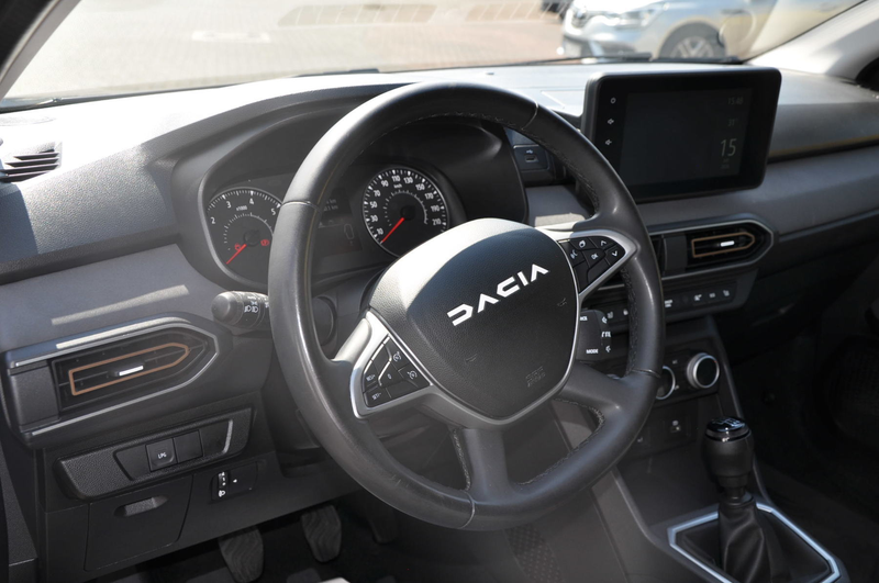 Dacia Jogger 1.0 TCe 100 ECO-G Extreme+ *PDC*NAVI*SHZ* — photo 11