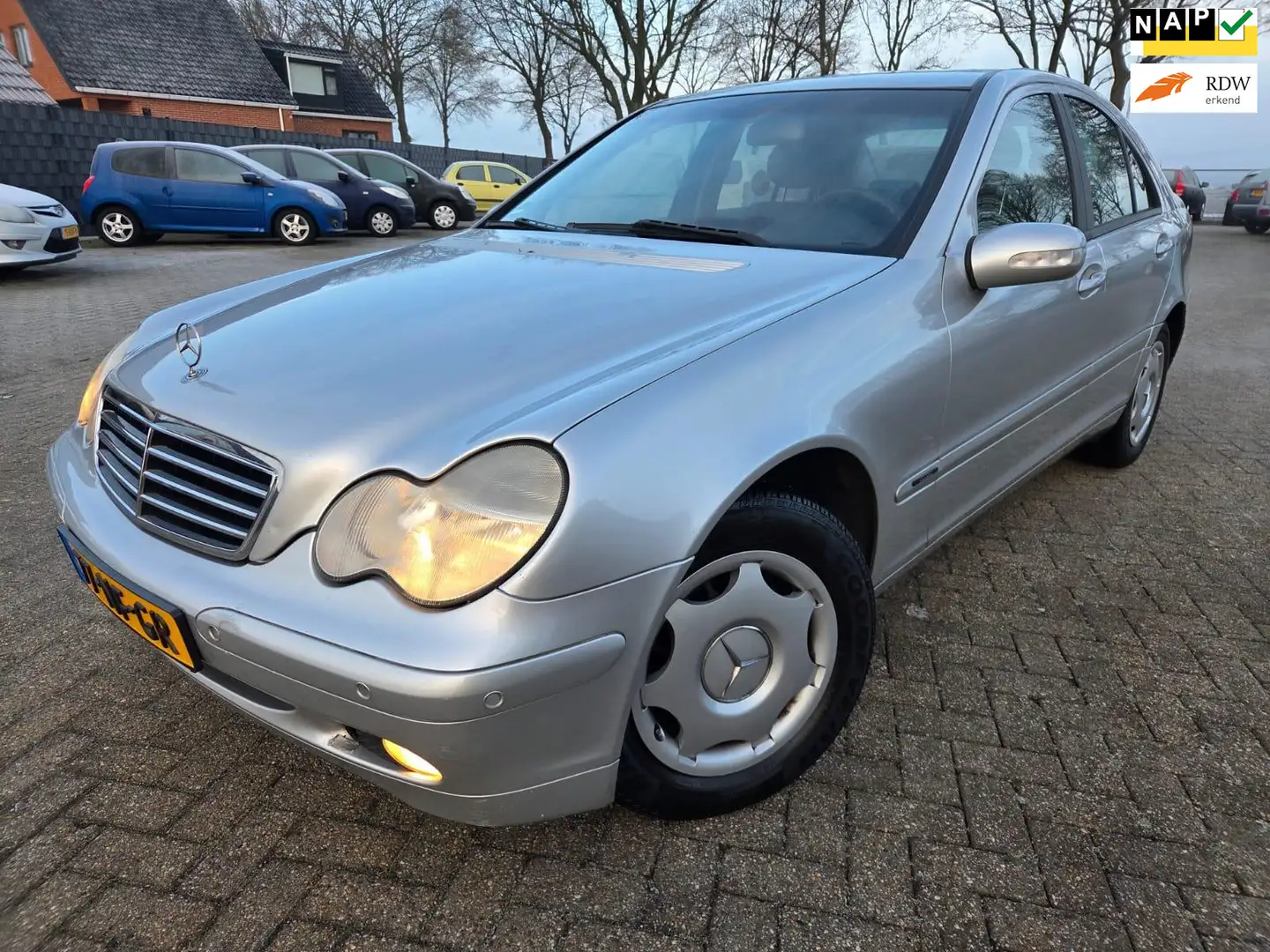 Mercedes-Benz C 180 K. Amice 2003. Airco/Cruise/Mistlampen etc.. APK 1 Grau - 1