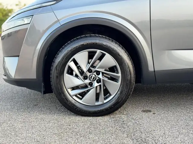 Nissan Qashqai view 19