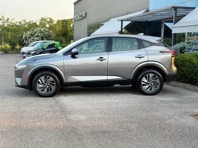Nissan Qashqai view 22