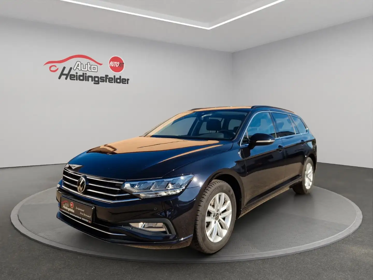 Volkswagen Passat Variant Business, AHK, PDC, ACC, NAVI,APP Schwarz - 1