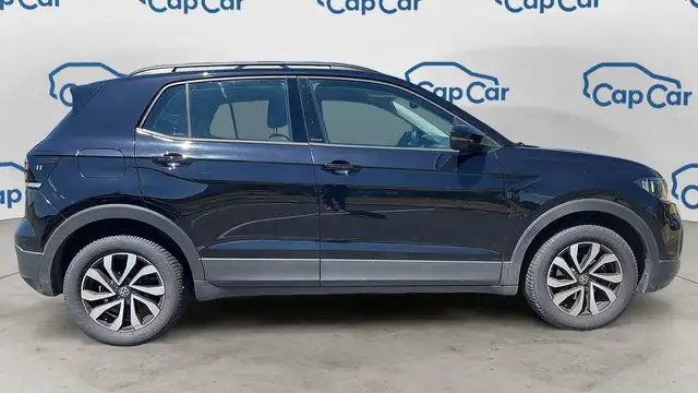 Volkswagen T-Cross view 4