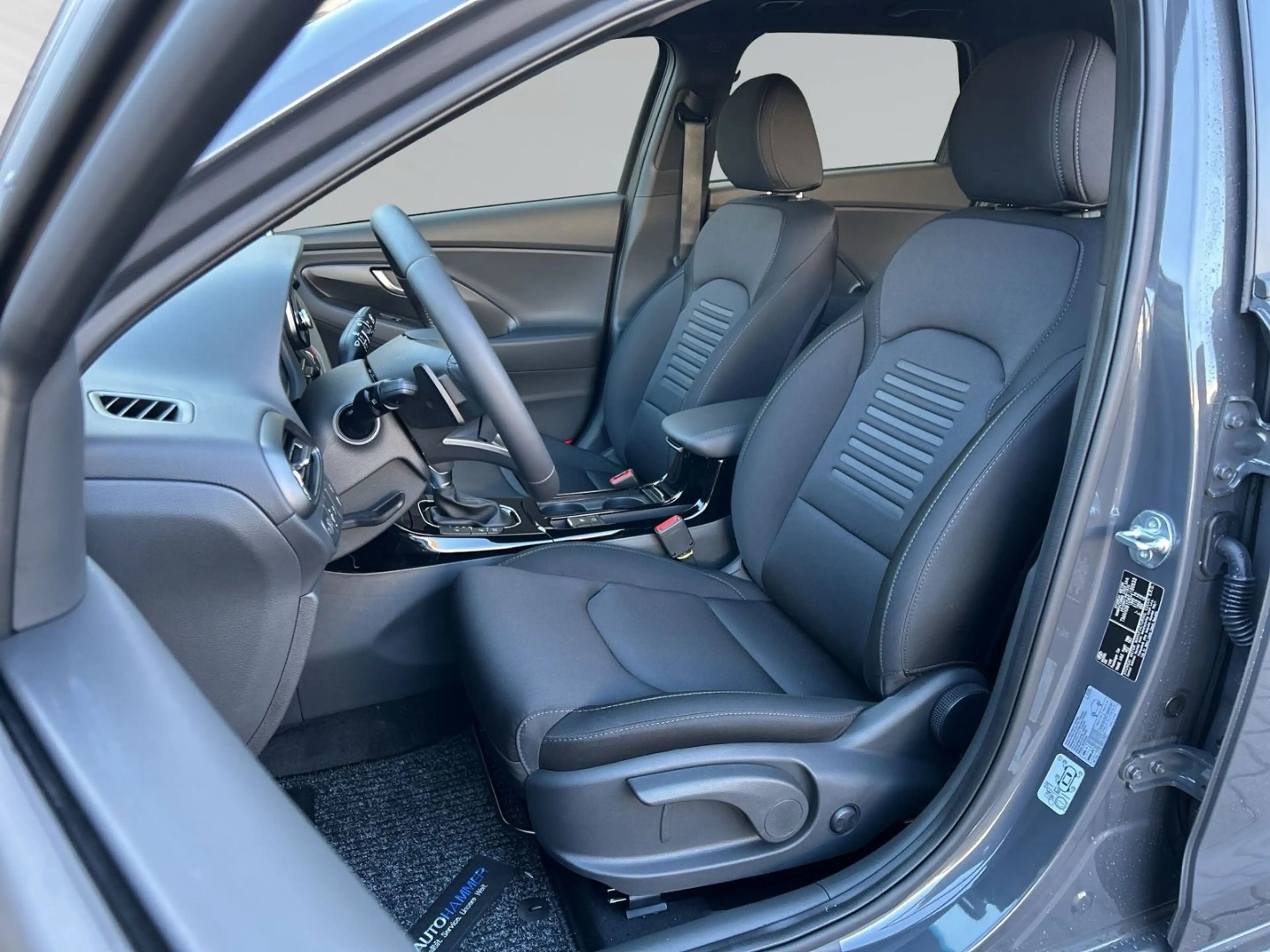 Hyundai i30 Kombi 1.5T DCT ADVANTAGE LED Navi Plus-Paket — photo 5