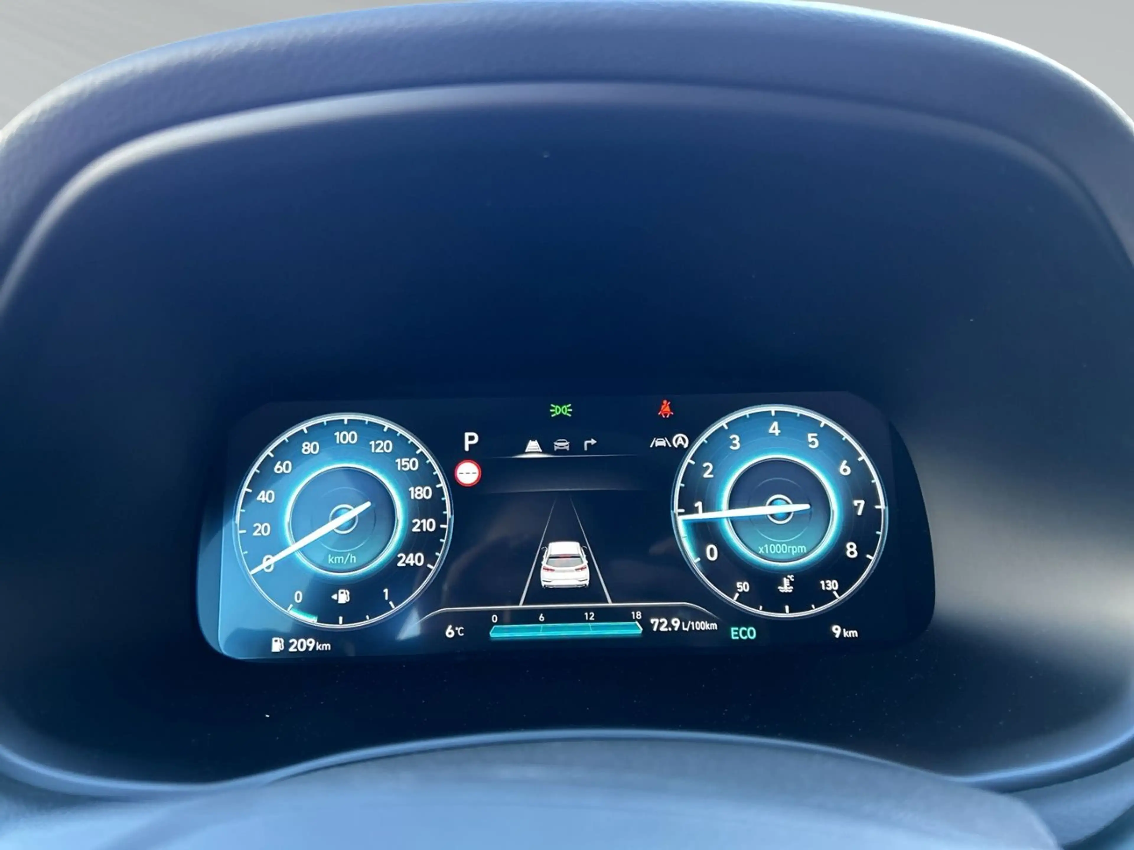 Hyundai i30 Kombi 1.5T DCT ADVANTAGE LED Navi Plus-Paket — photo 13