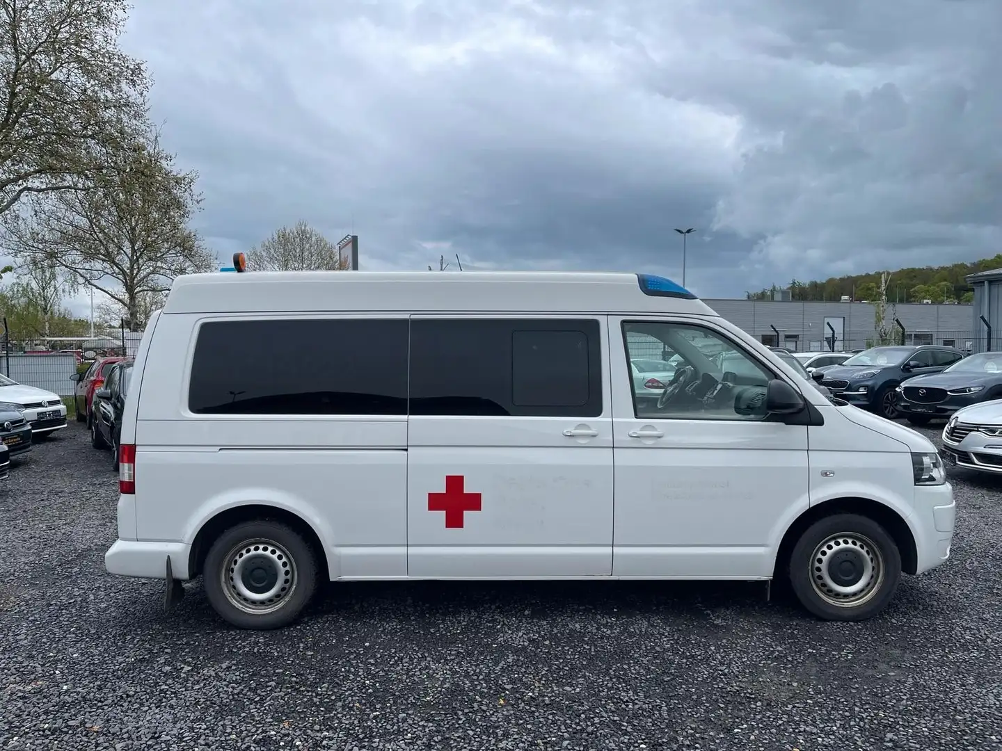 Volkswagen T5 Transporter RTW /T5 Mittelhochdach/AUTOMATIK Weiß - 1