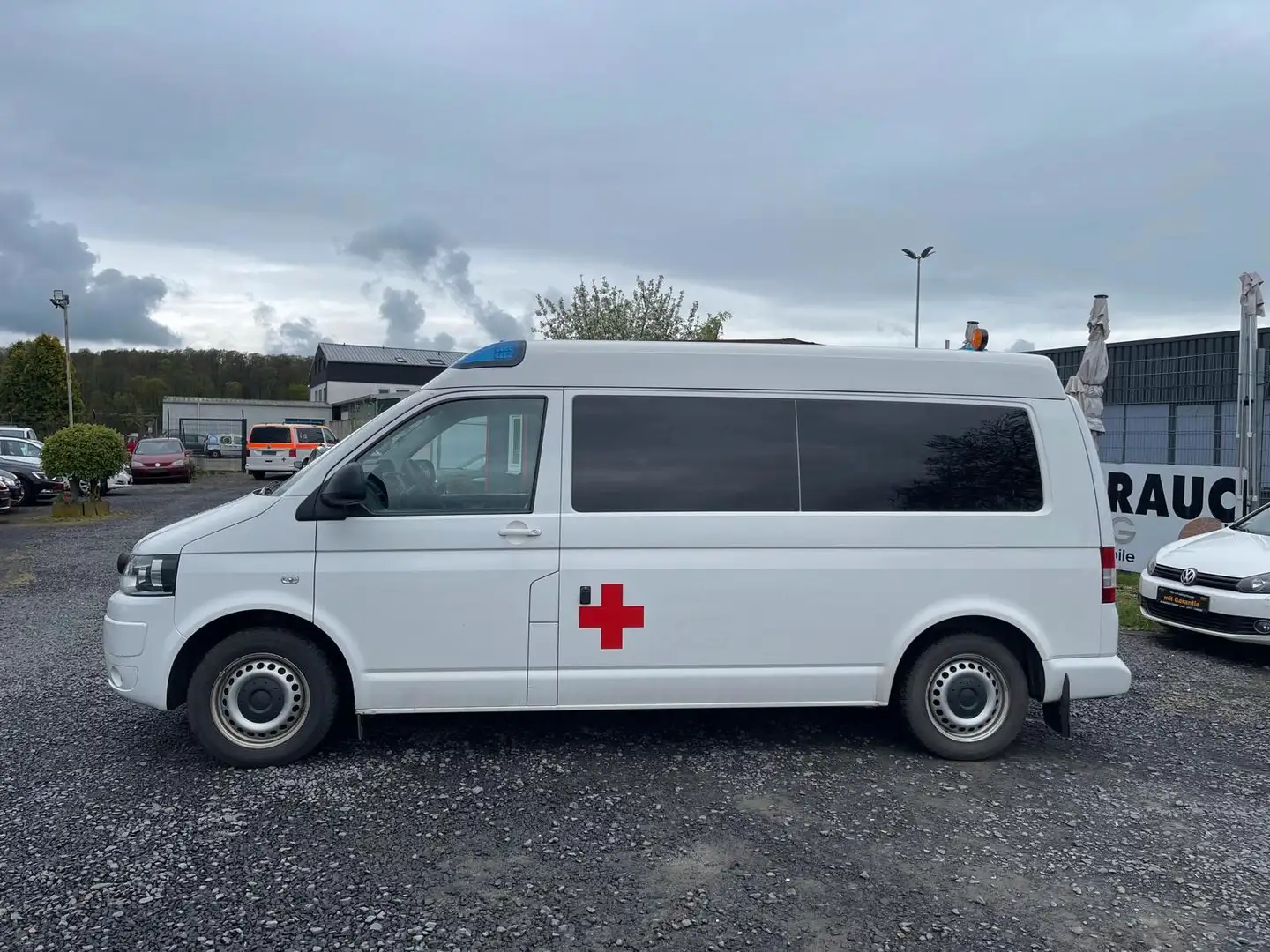 Volkswagen T5 Transporter RTW /T5 Mittelhochdach/AUTOMATIK Weiß - 2