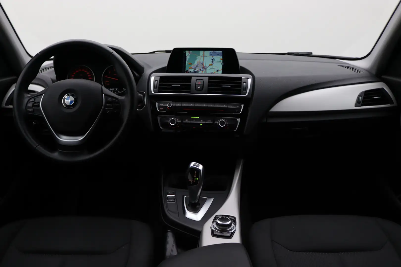 BMW 118 1-serie 118i EDE Corporate Lease Essential Automaa Weiß - 2