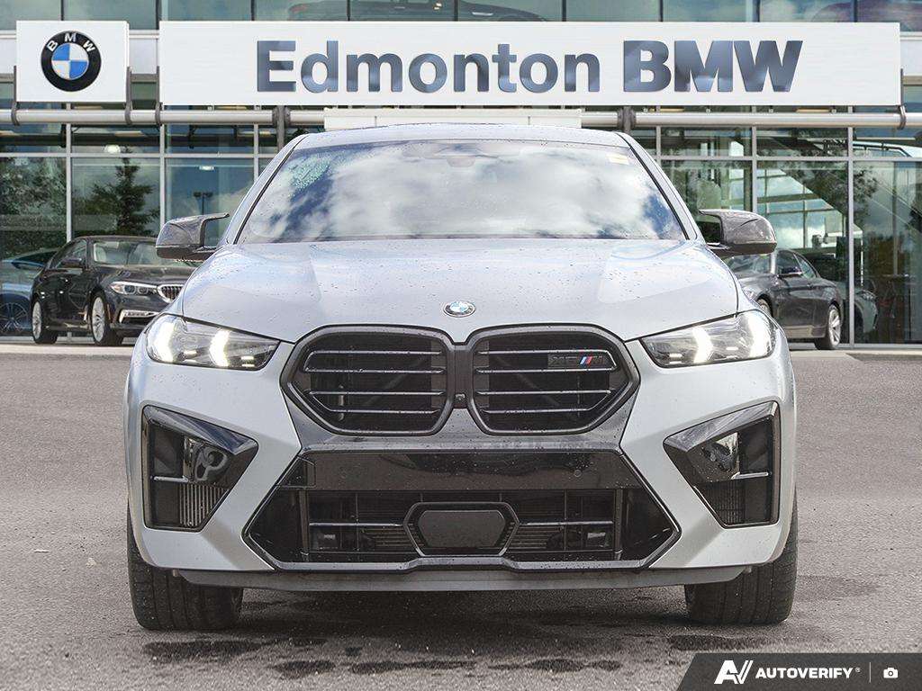 2025 BMW X6 M
